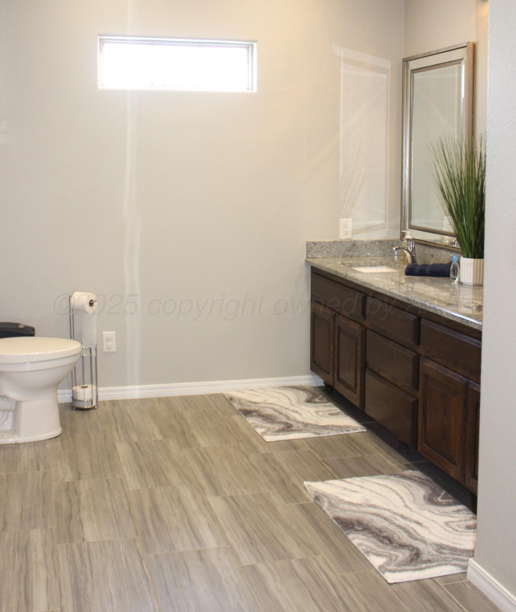 113 N Talley Avenue Property Photo 8