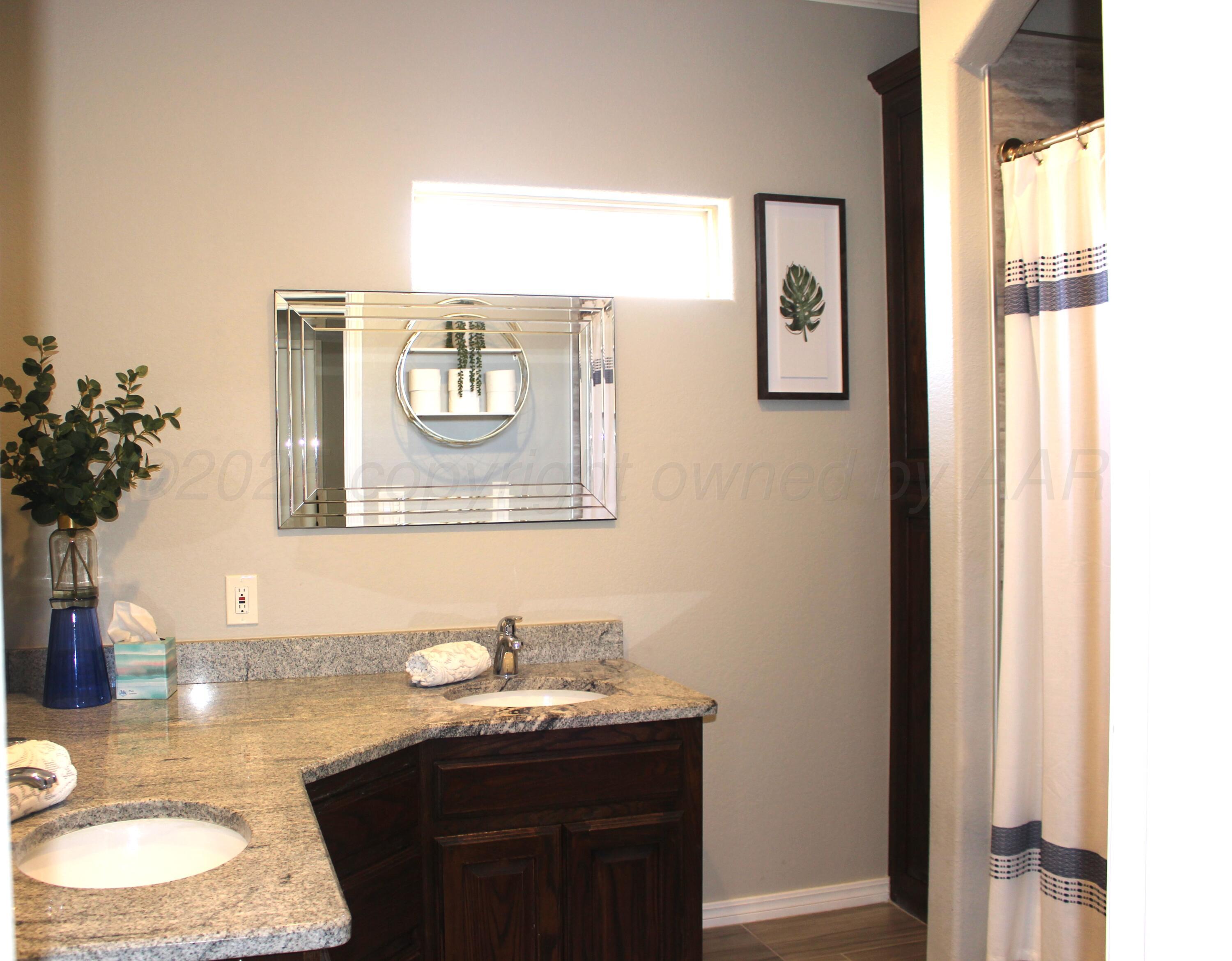 113 N Talley Avenue Property Photo 15