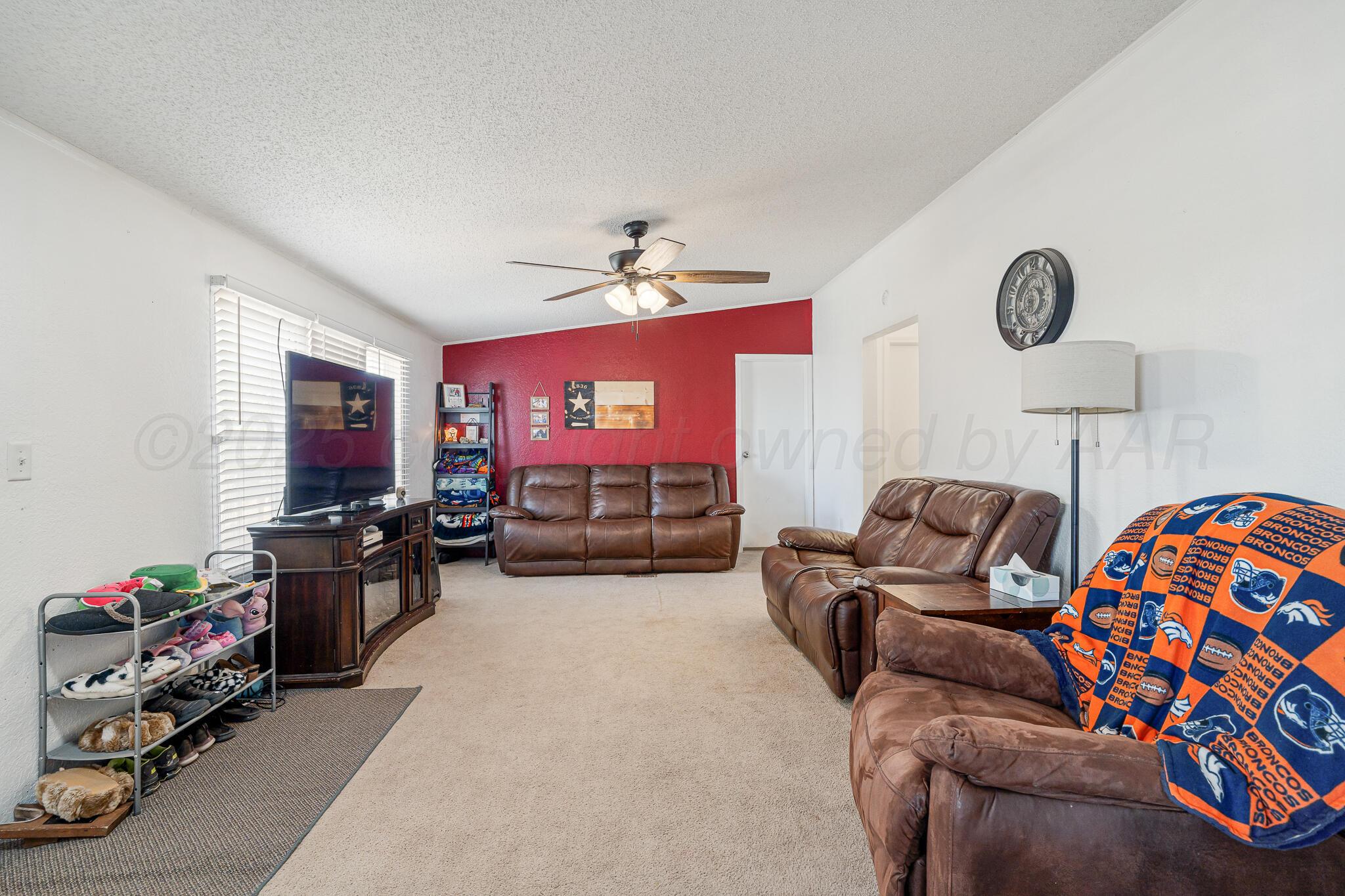 416 Gallardia Street Property Photo 2