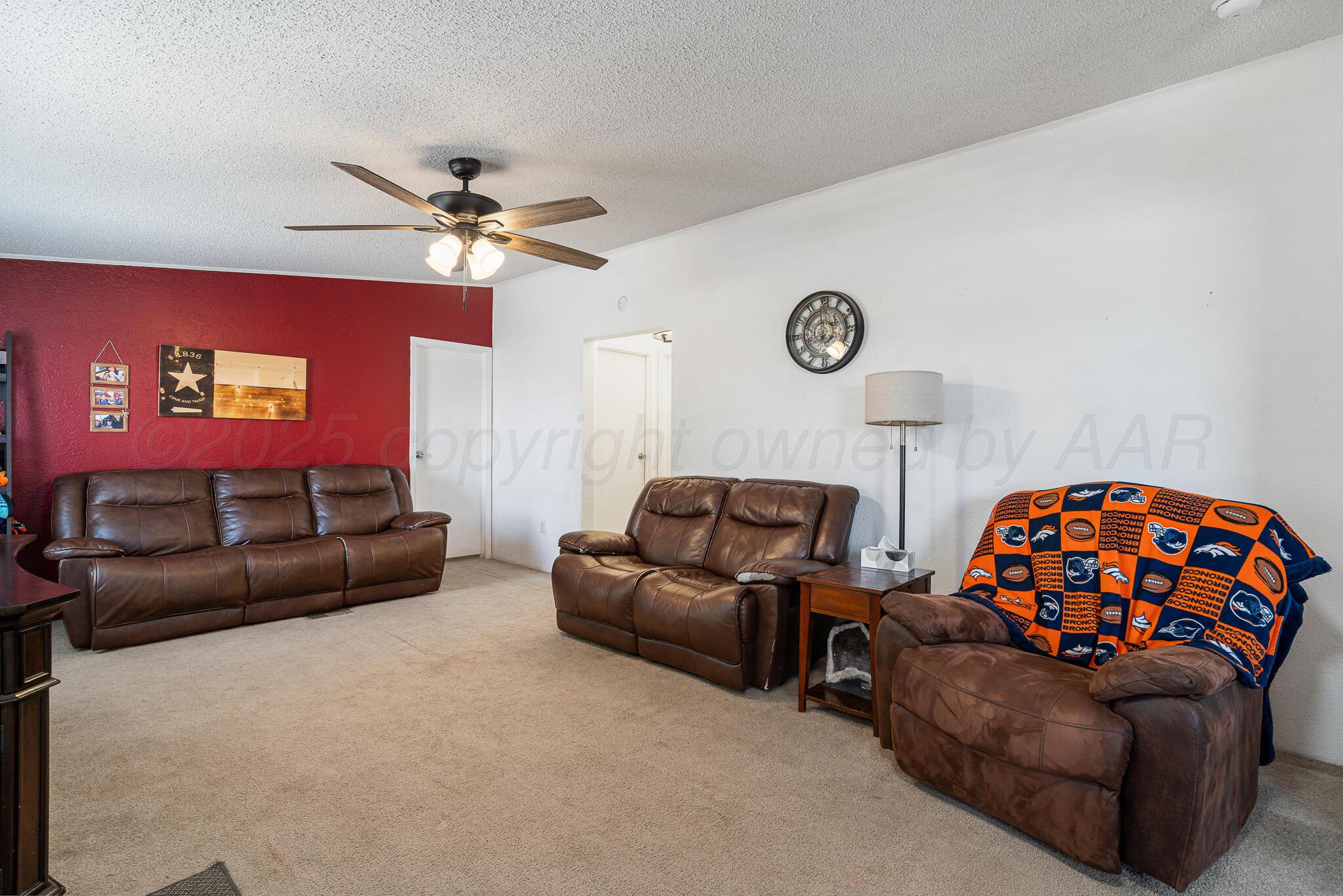 416 Gallardia Street Property Photo 4