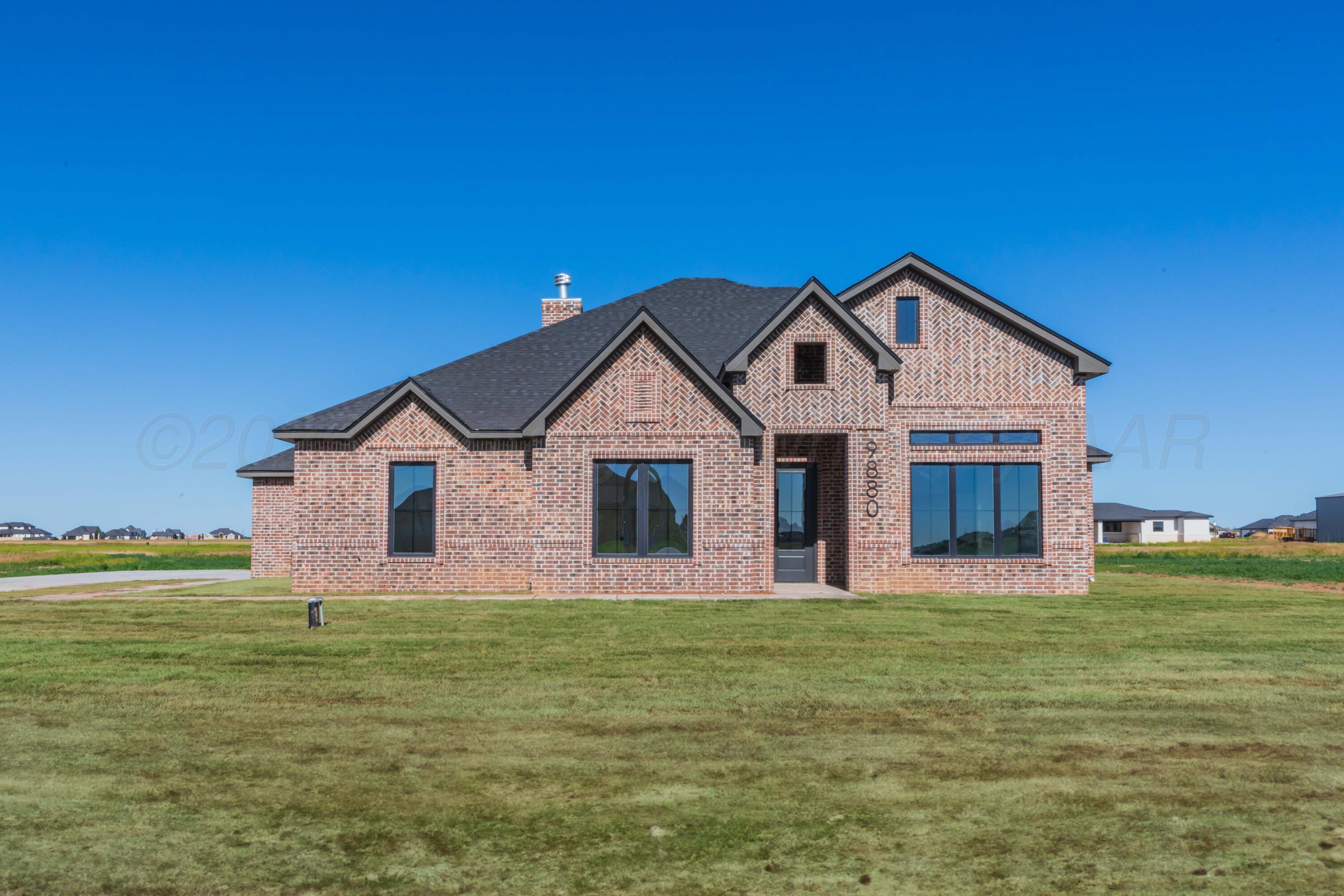 9880 Highland Springs Property Photo 1