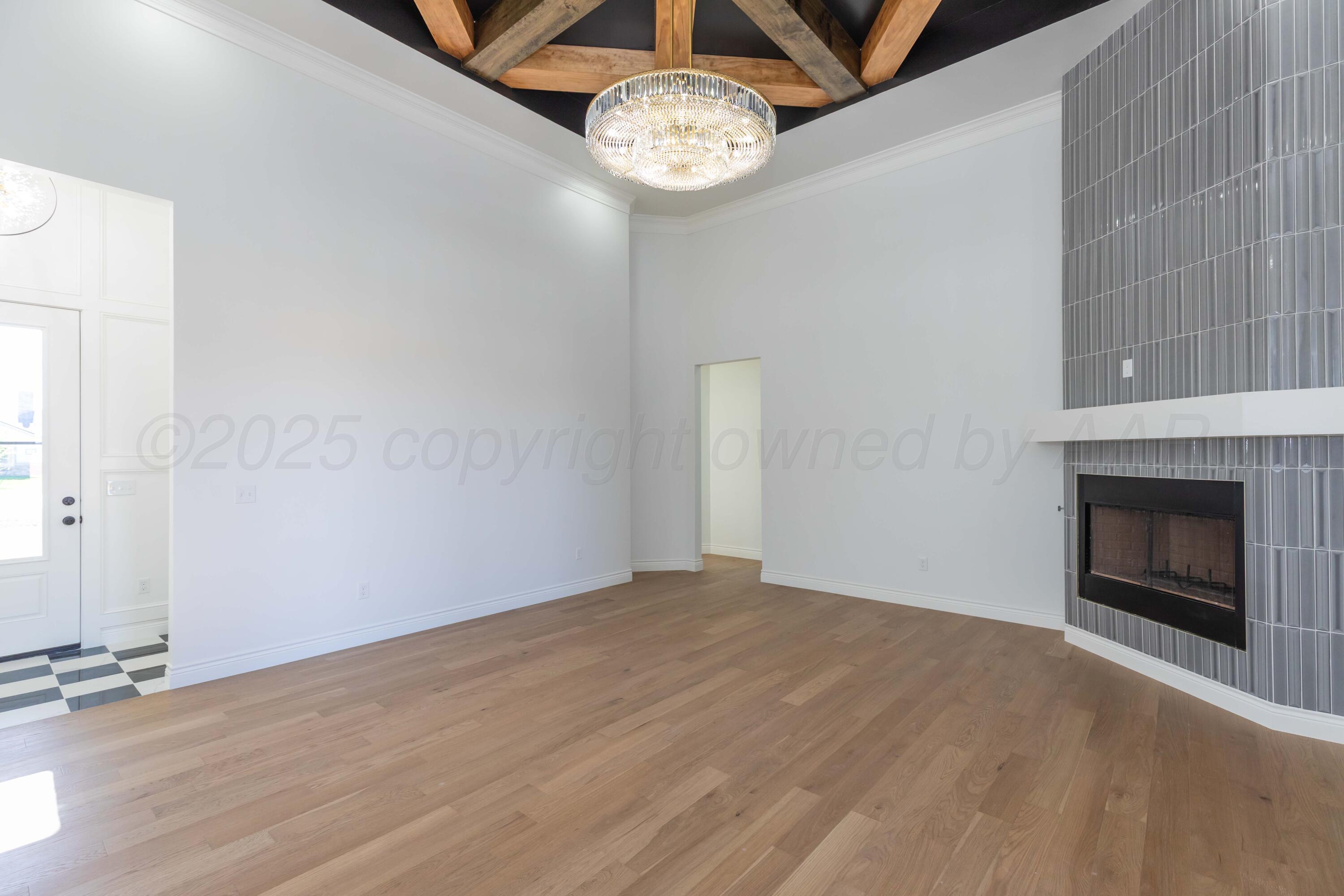 9880 Highland Springs Property Photo 6