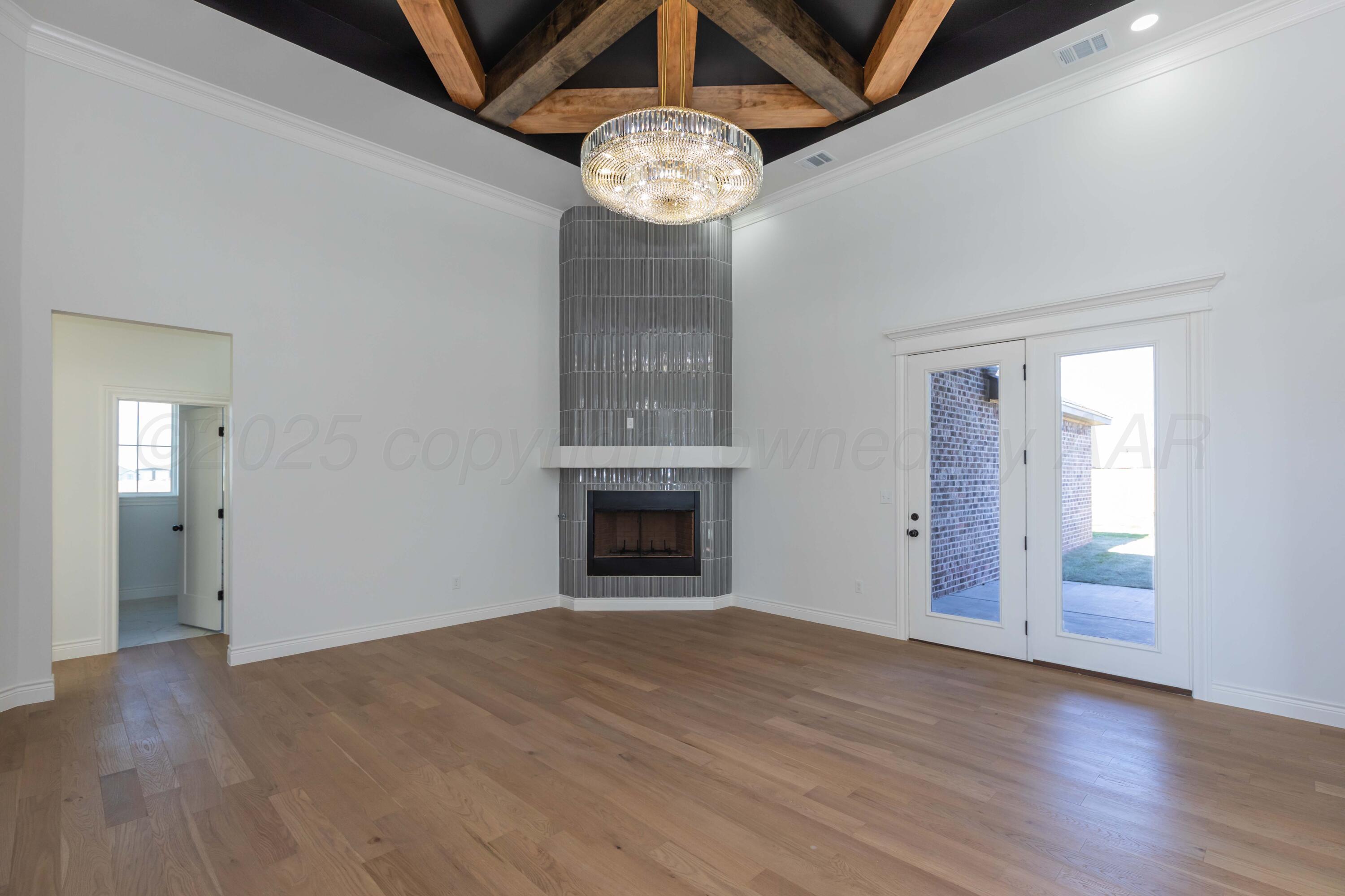 9880 Highland Springs Property Photo 8