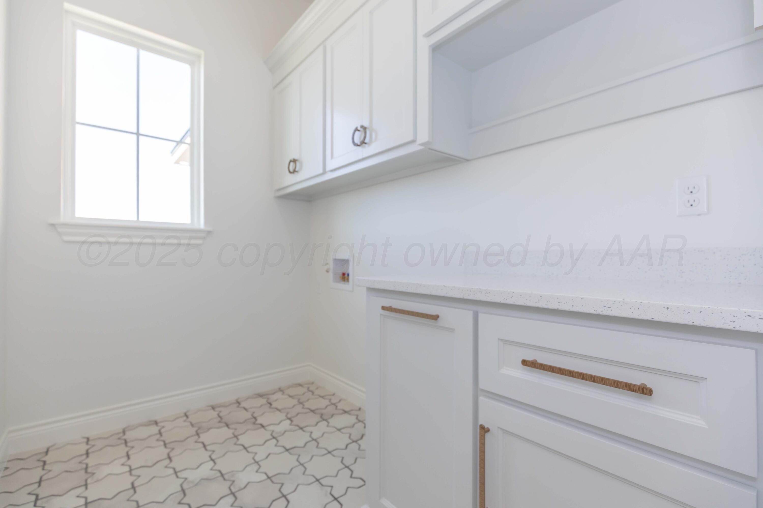 9880 Highland Springs Property Photo 26