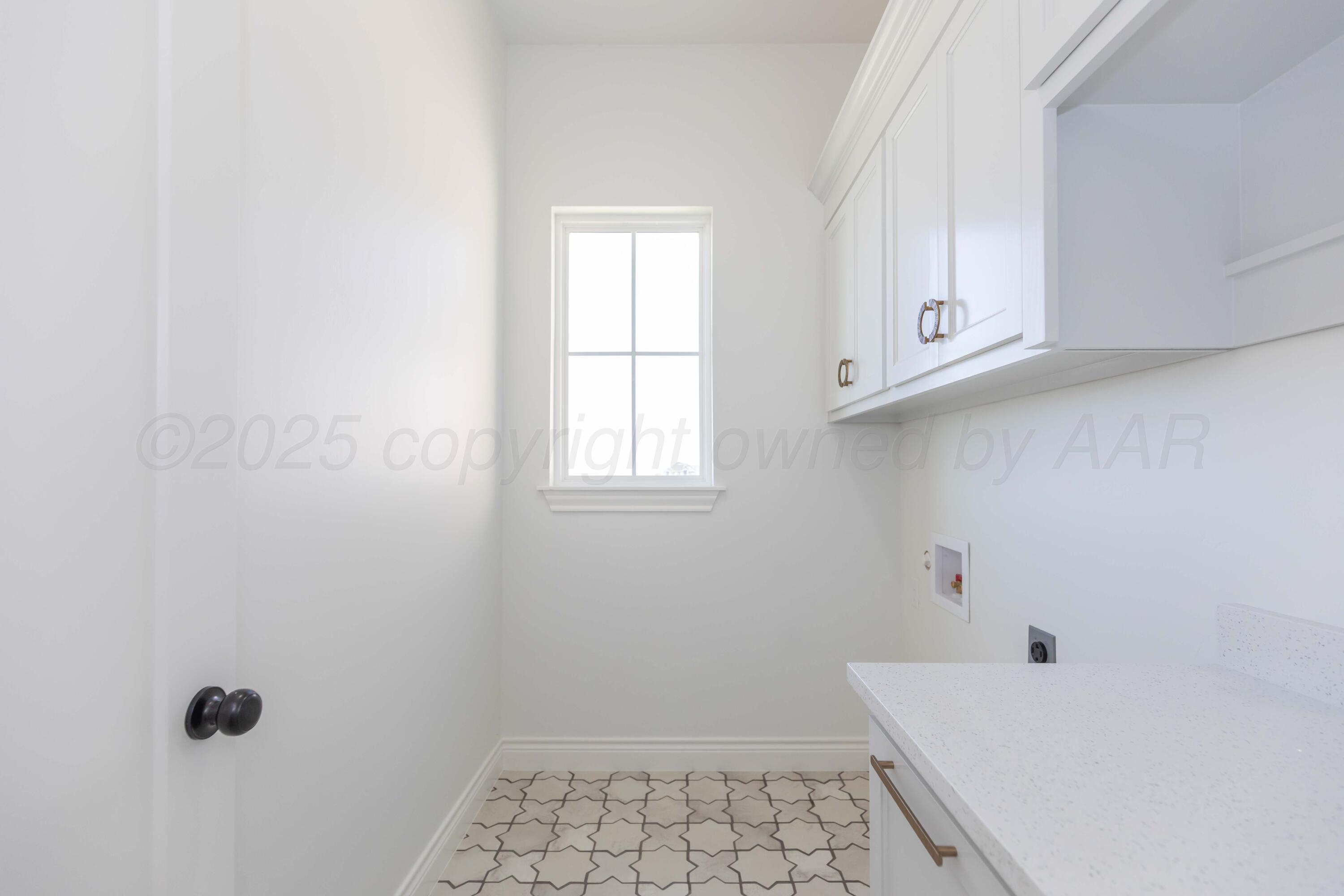 9880 Highland Springs Property Photo 27
