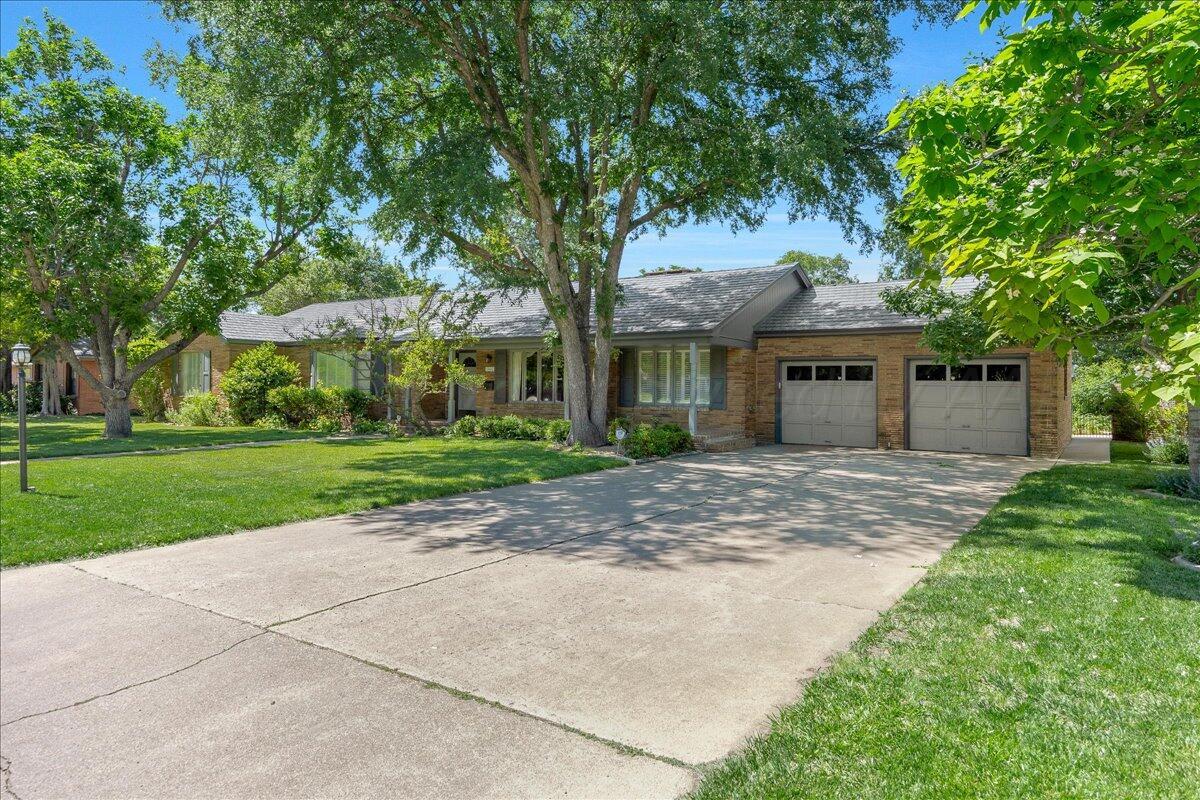 1805 S Julian Boulevard Property Photo 3