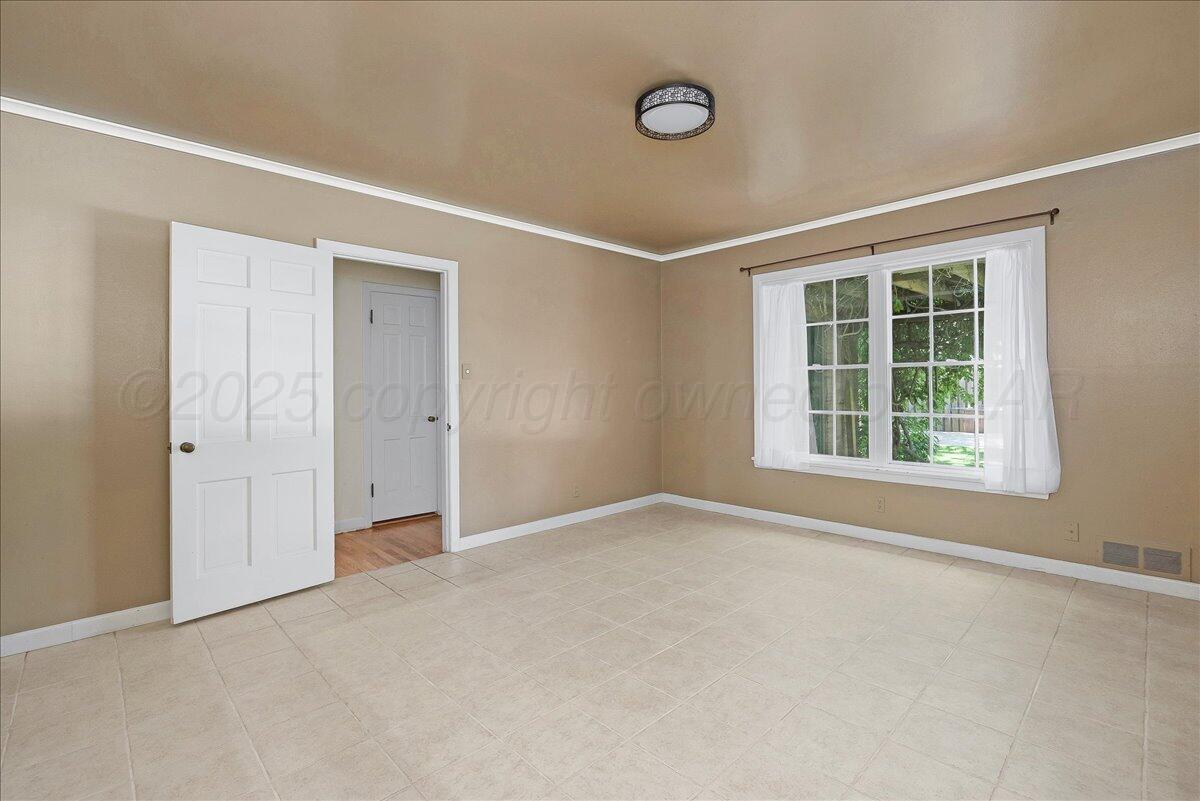 1805 S Julian Boulevard Property Photo 25
