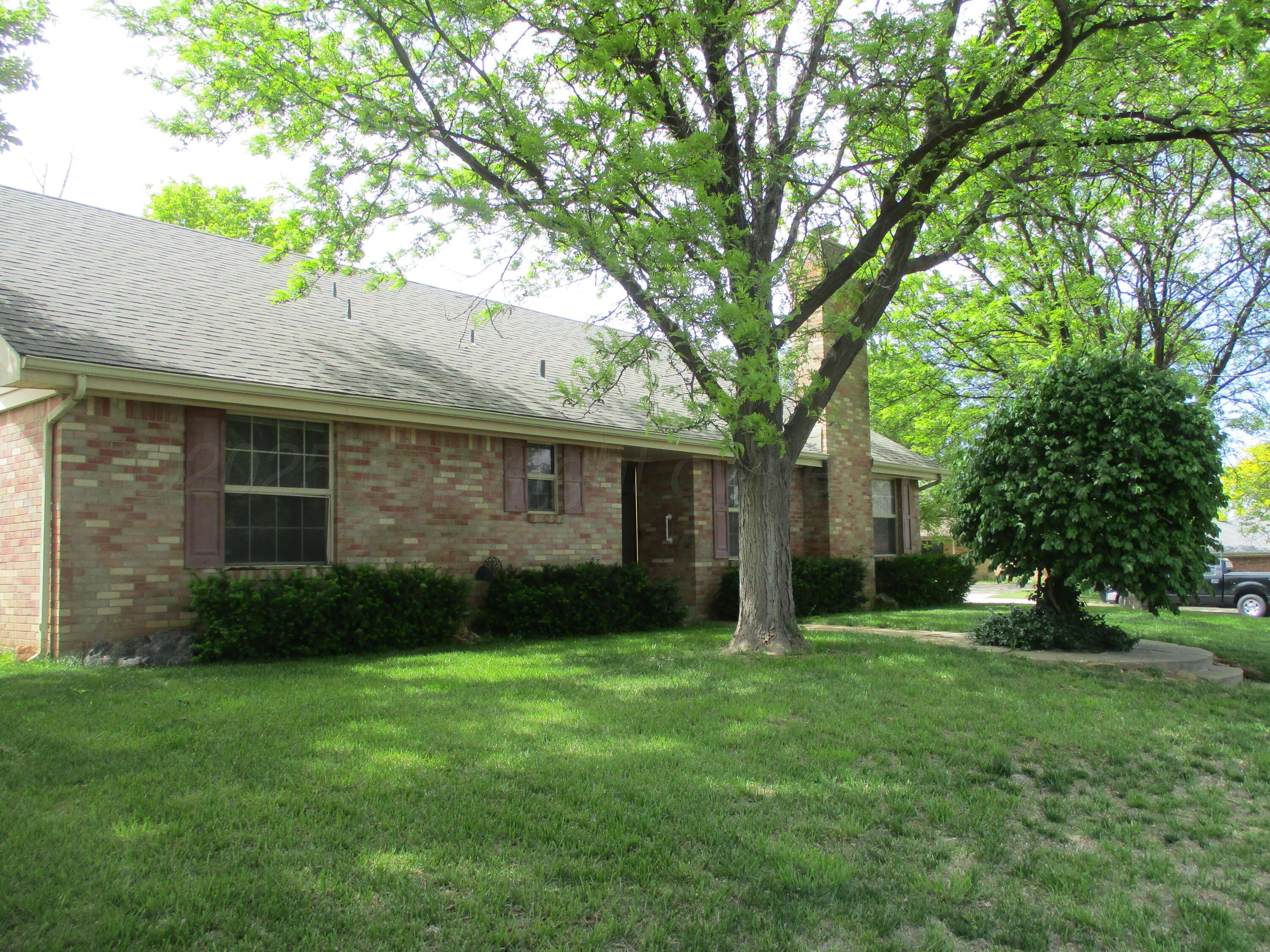 7000 Euclid Street Property Photo 1