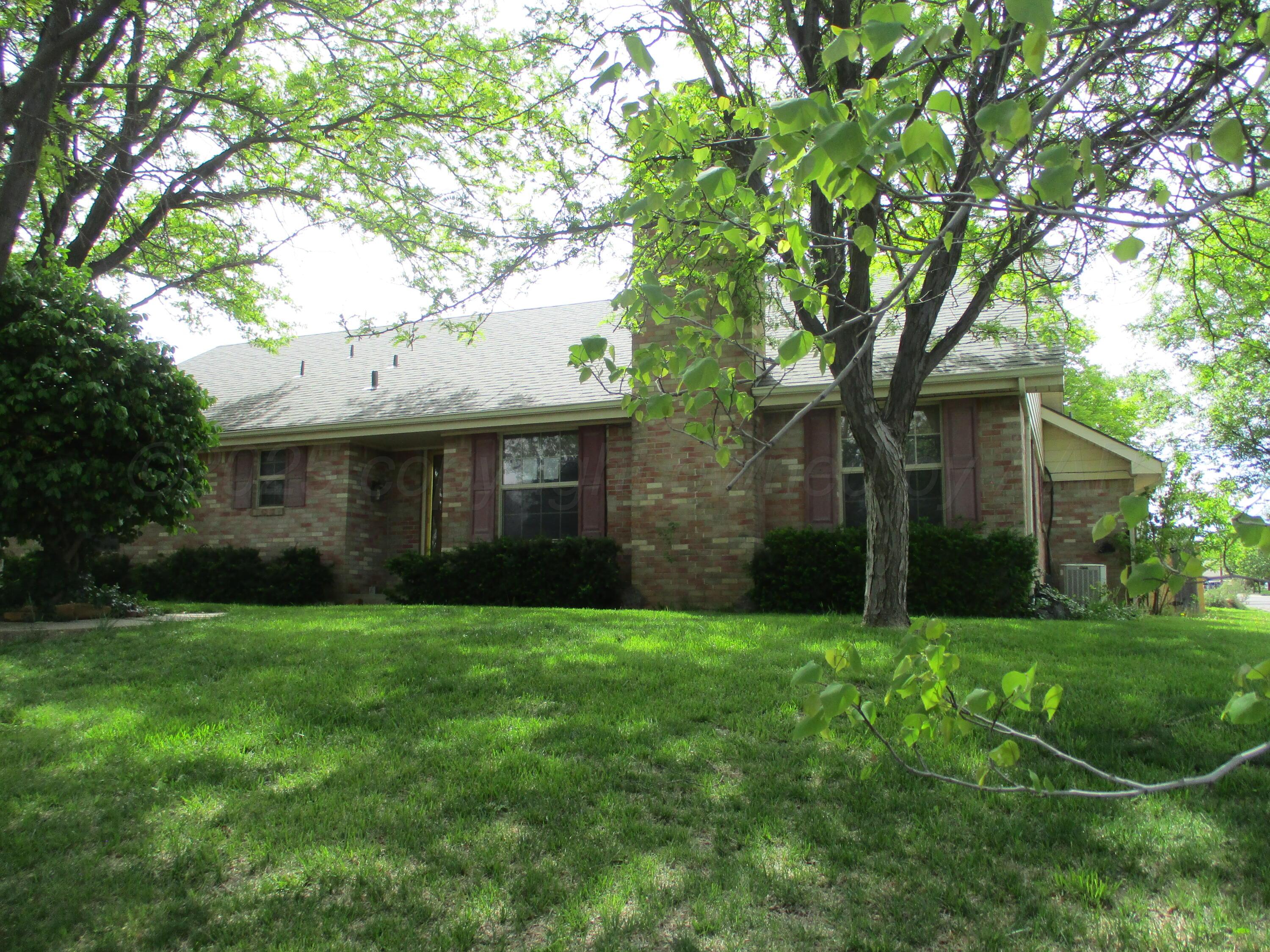 7000 Euclid Street Property Photo 2