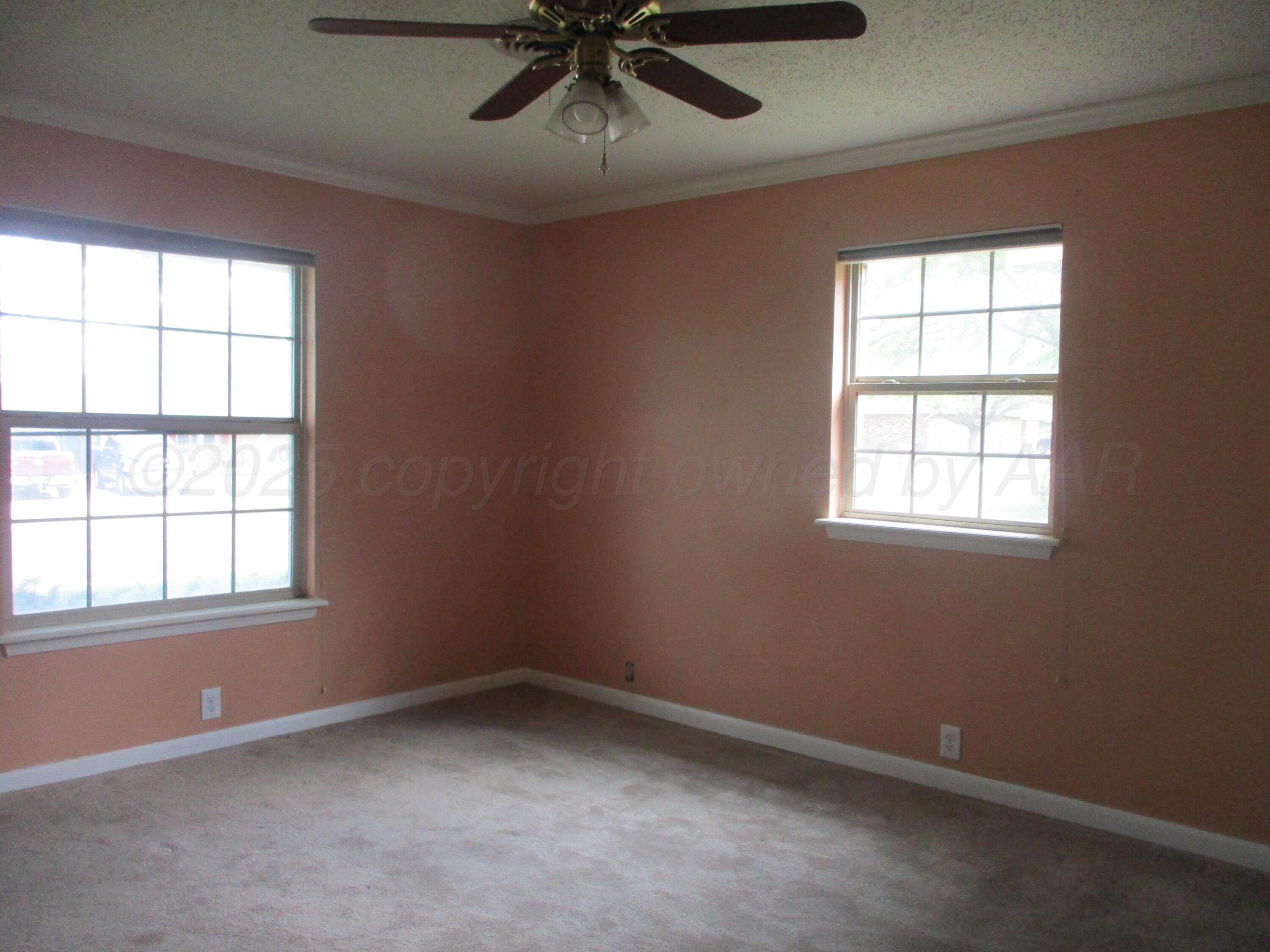 7000 Euclid Street Property Photo 7