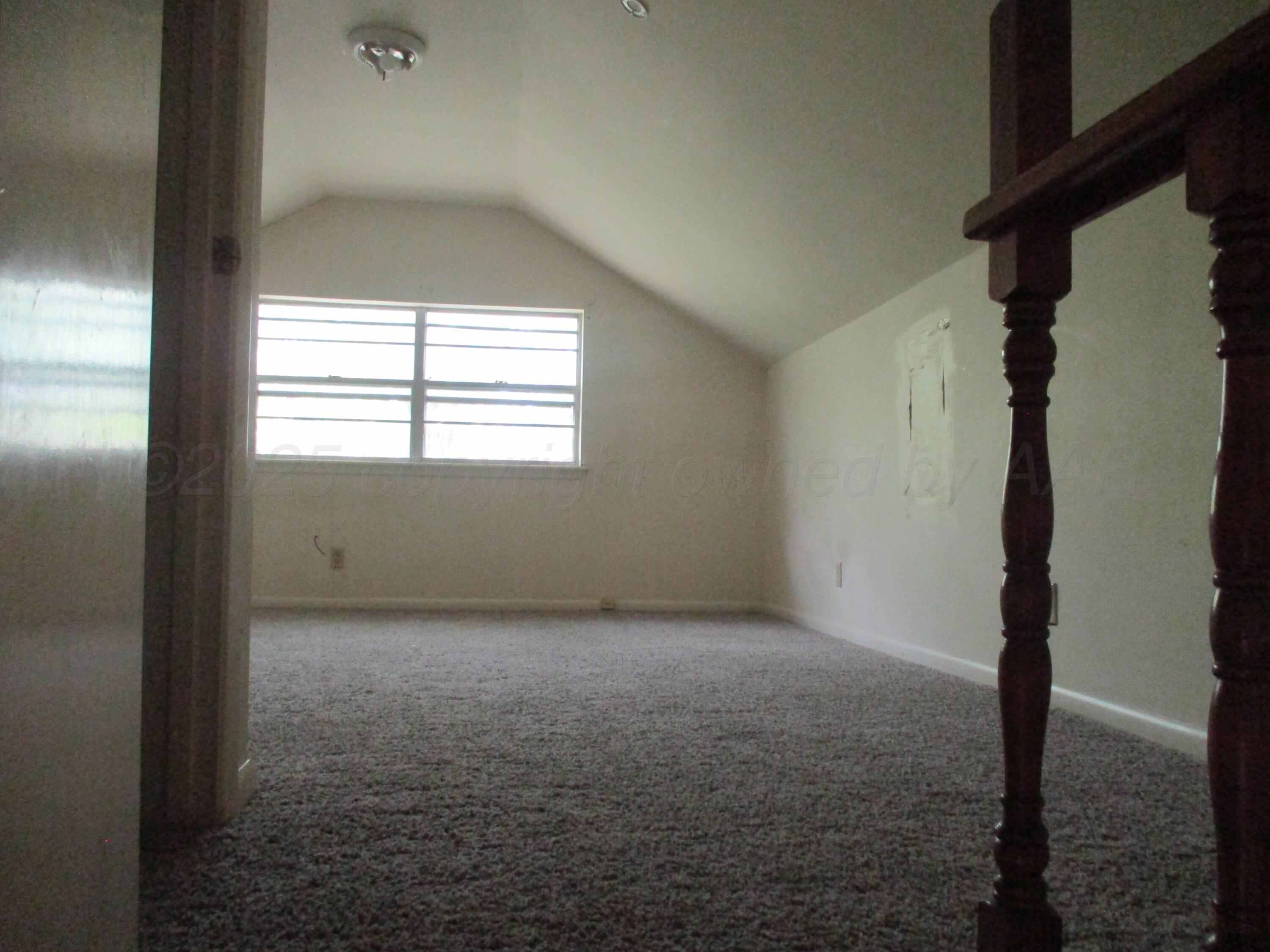 7000 Euclid Street Property Photo 11