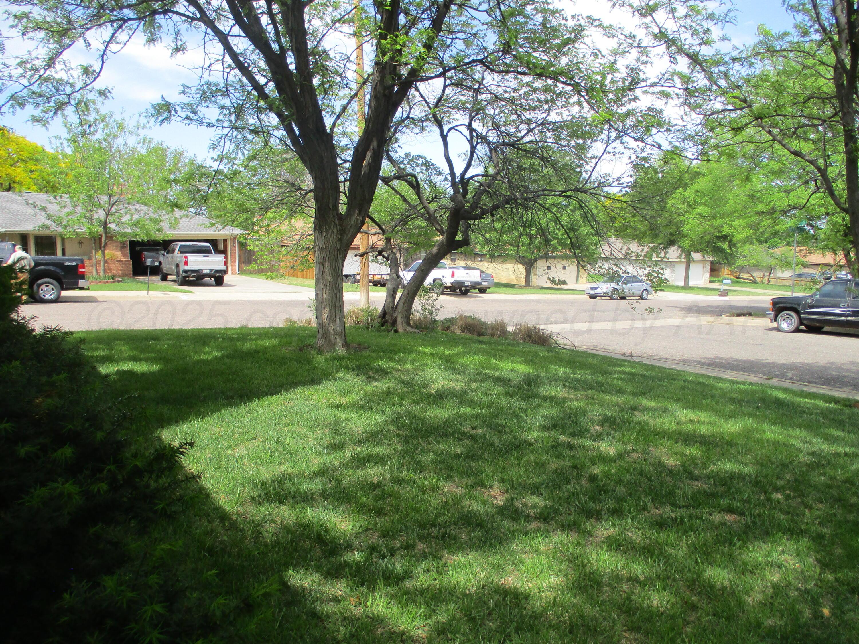 7000 Euclid Street Property Photo 19