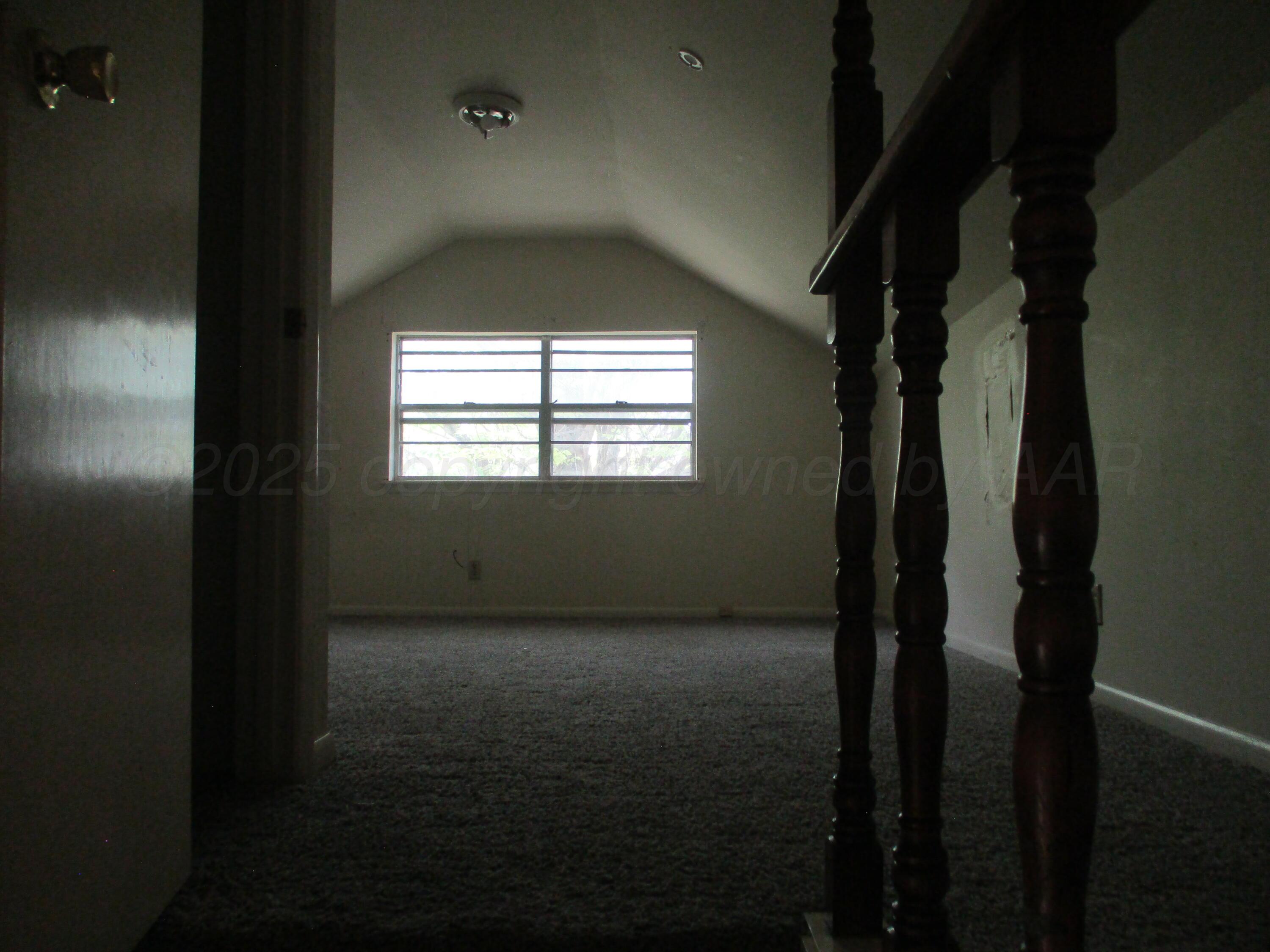 7000 Euclid Street Property Photo 32
