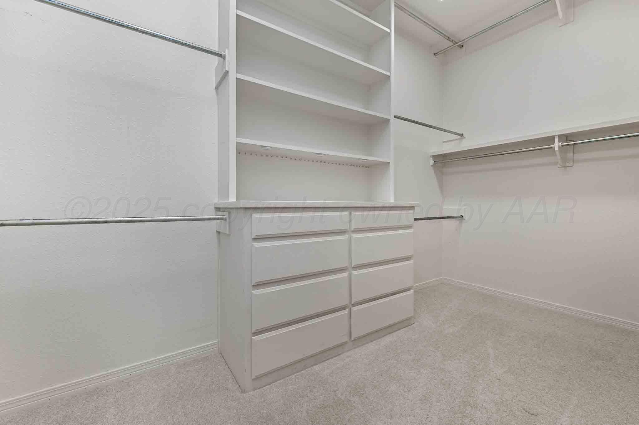 7802 Pineridge Drive Property Photo 15