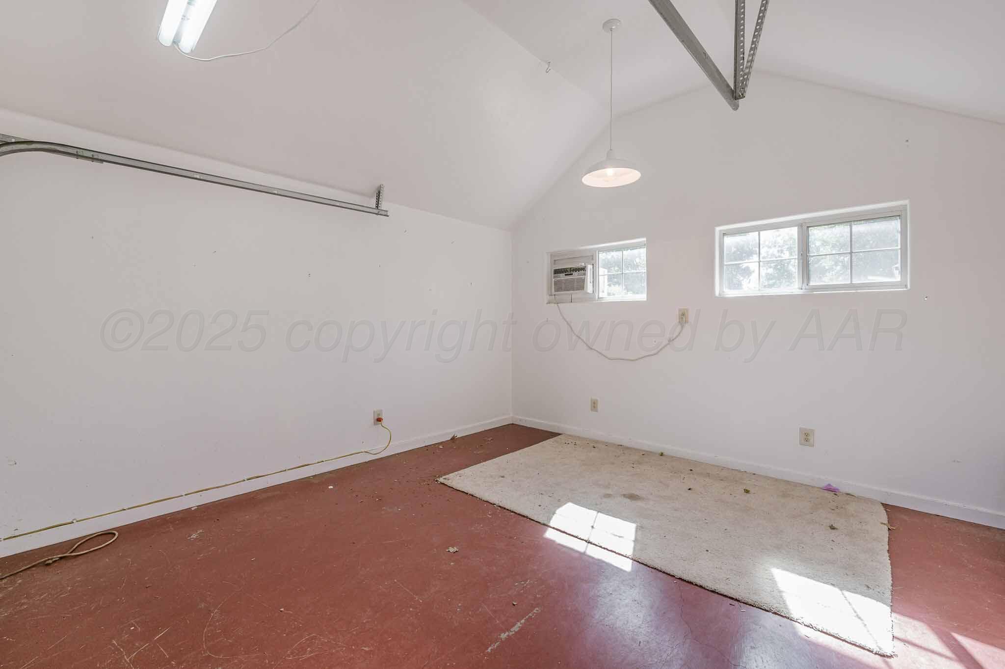 7802 Pineridge Drive Property Photo 24