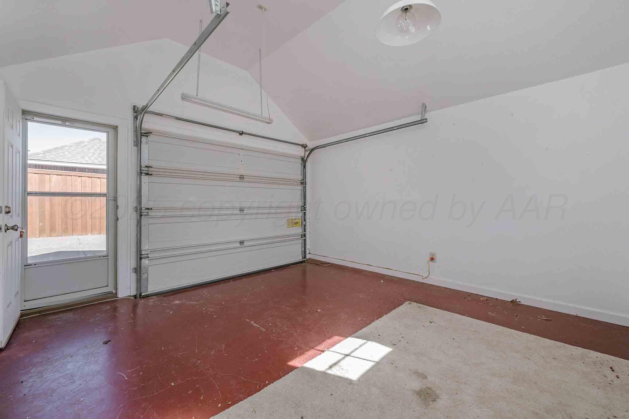 7802 Pineridge Drive Property Photo 25