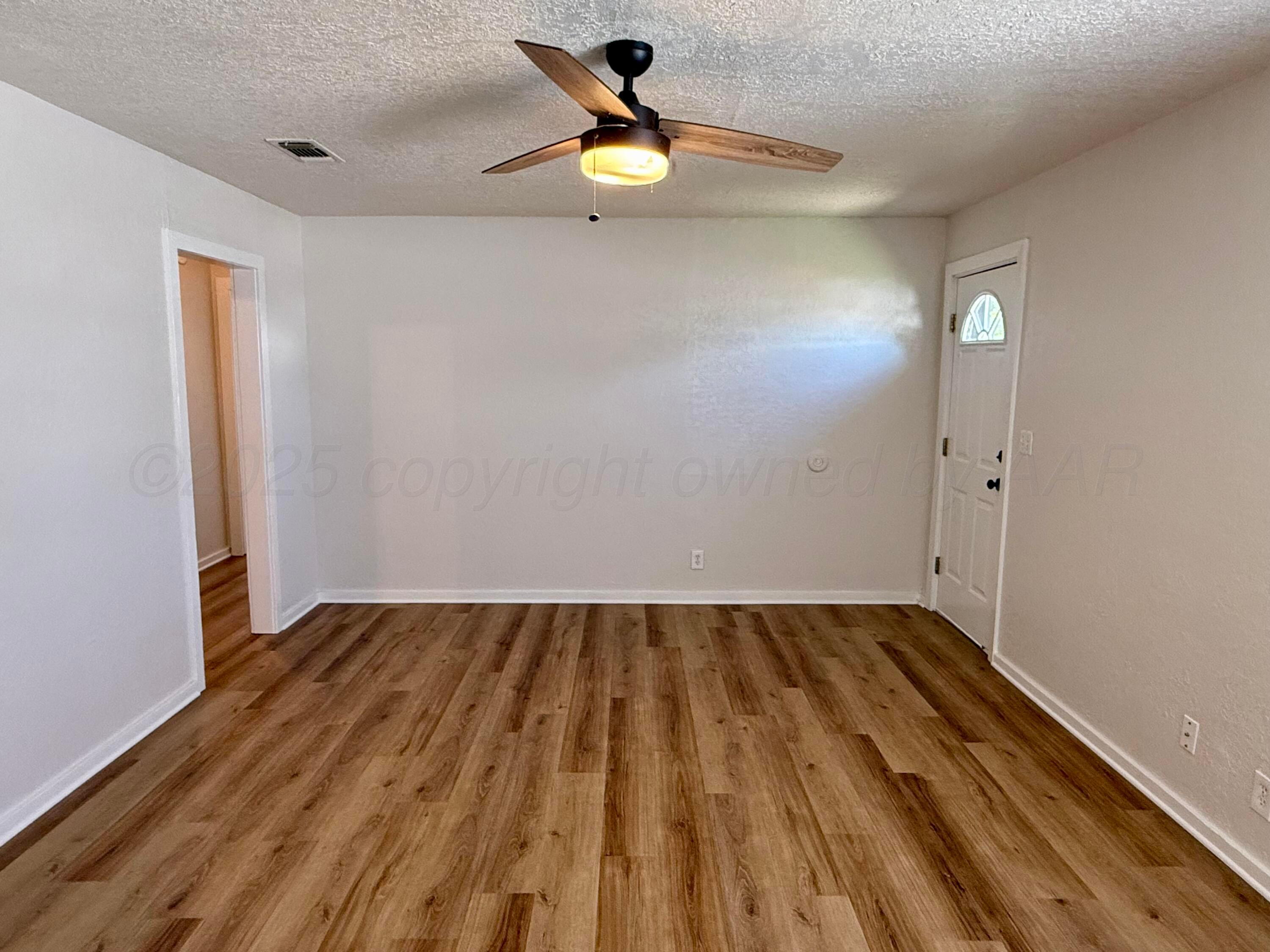 707 Avenue Q Property Photo 4