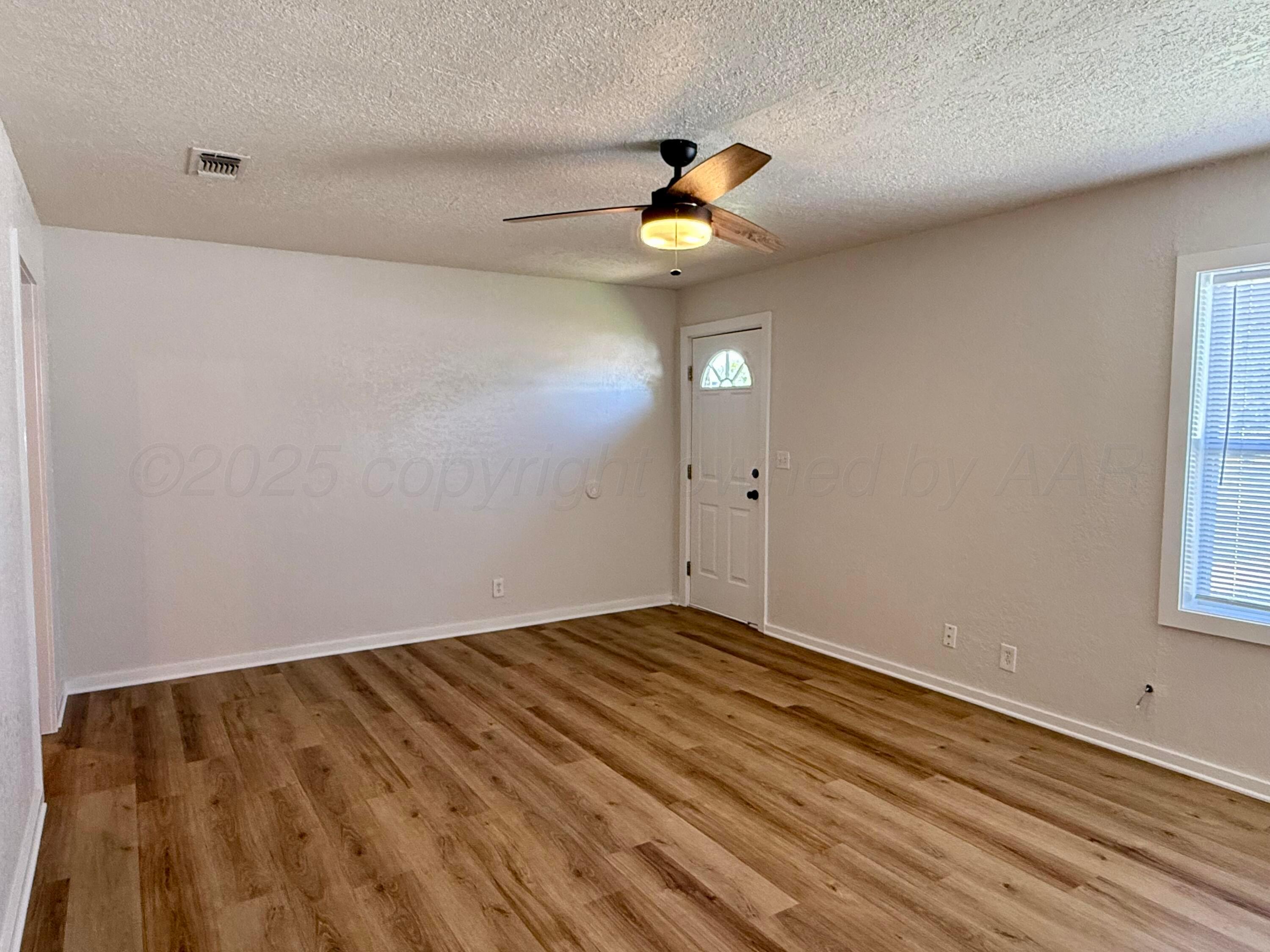 707 Avenue Q Property Photo 5