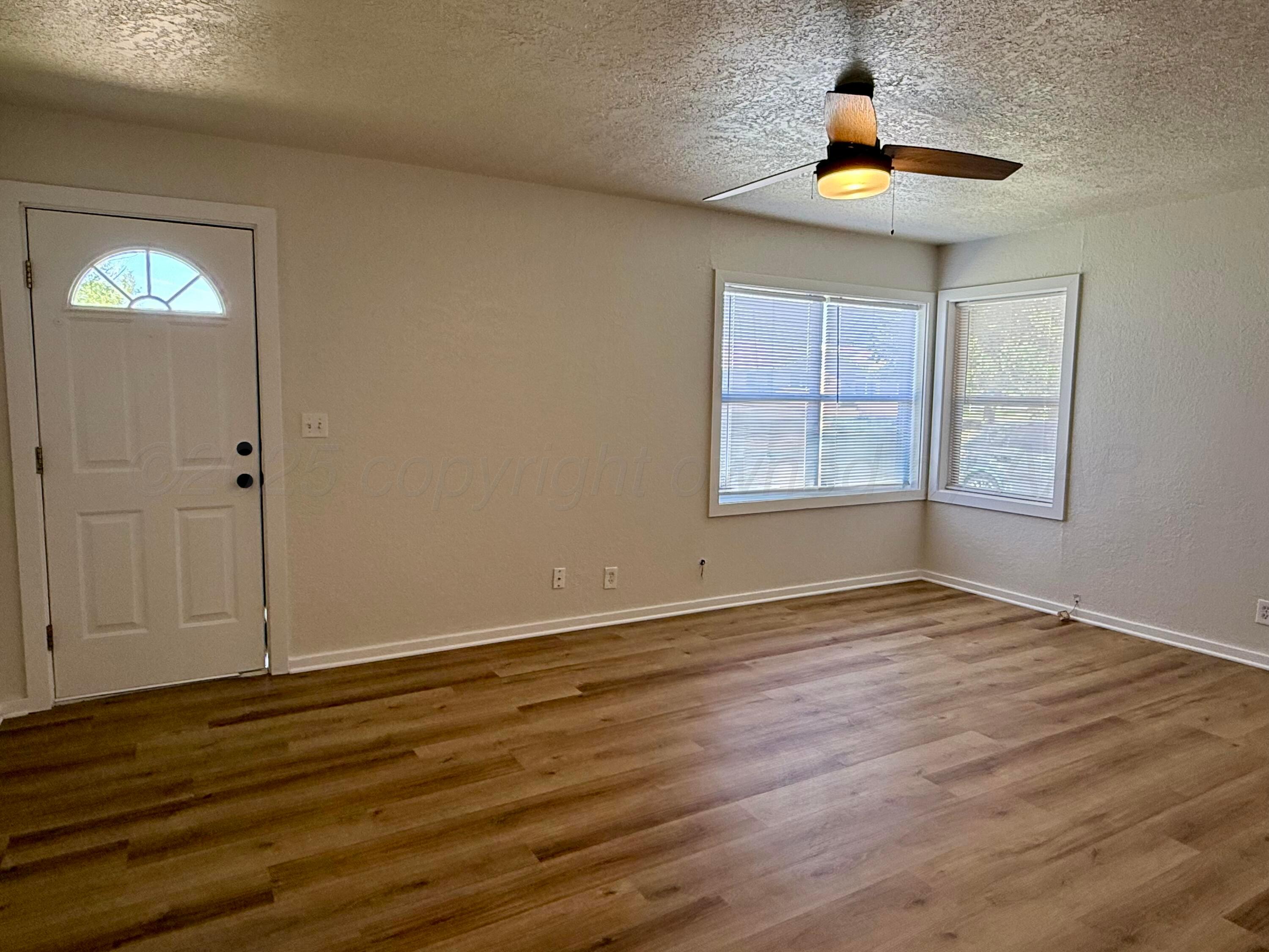 707 Avenue Q Property Photo 6