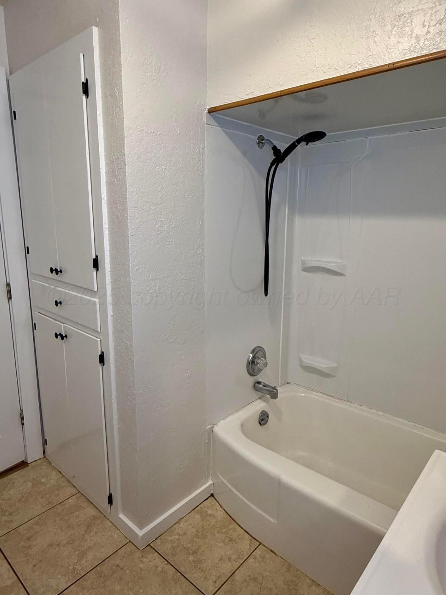 707 Avenue Q Property Photo 12
