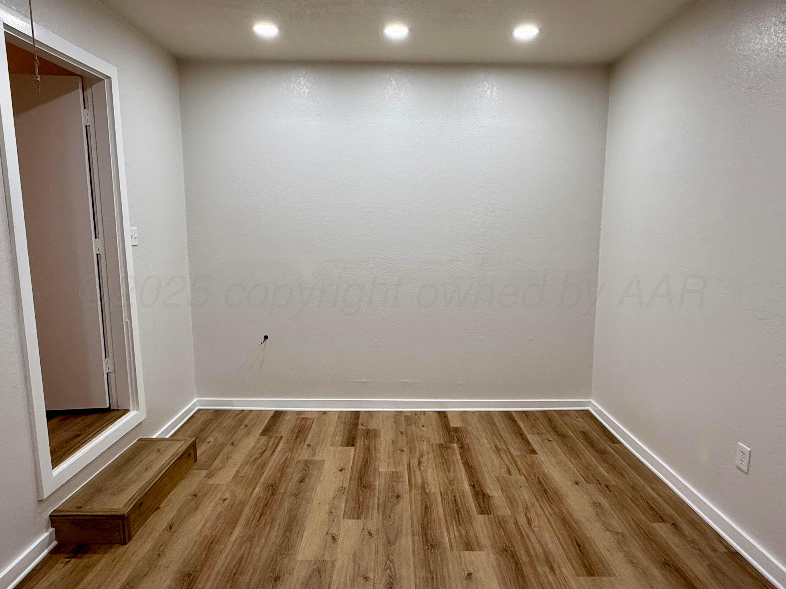 707 Avenue Q Property Photo 25