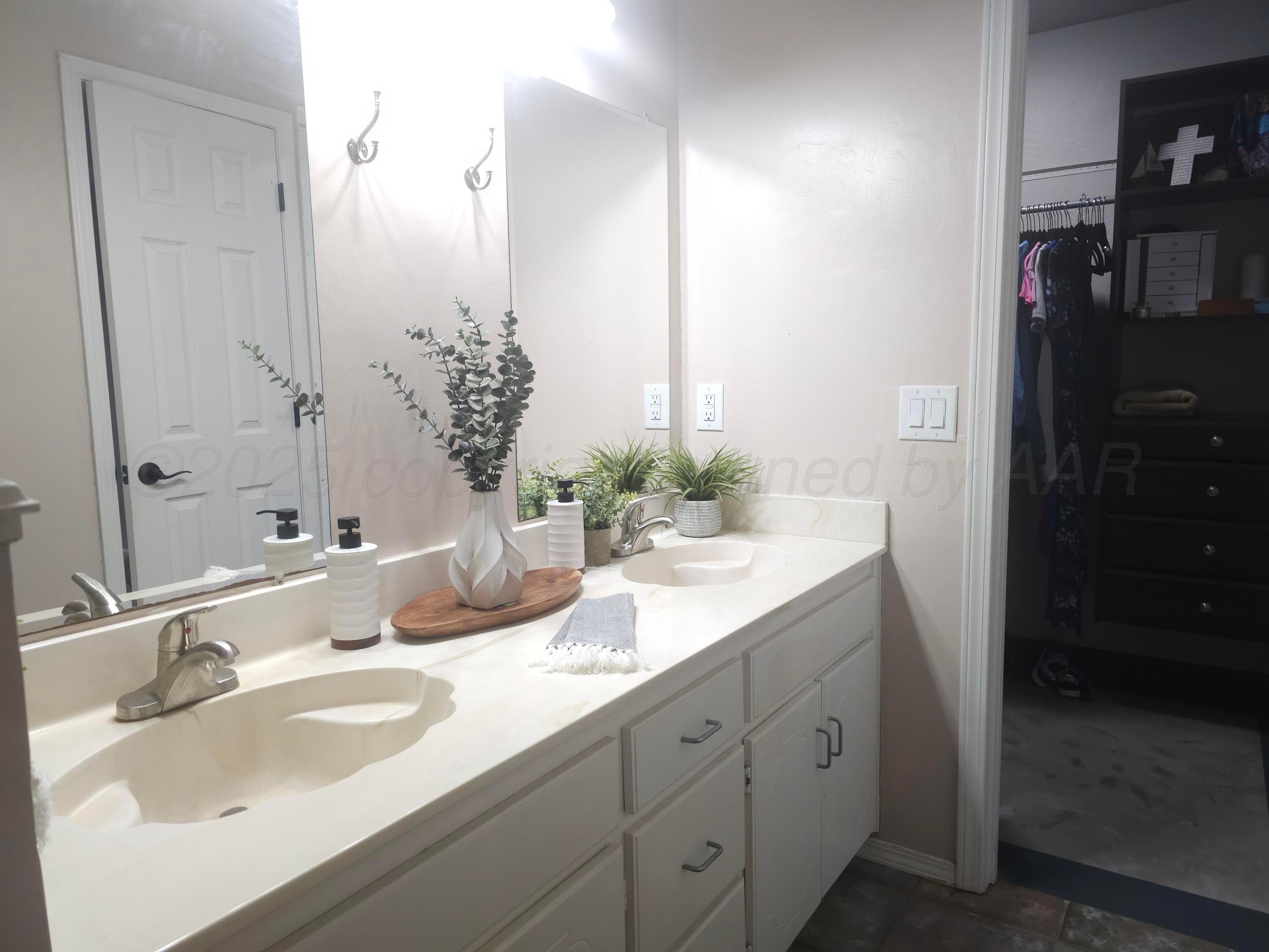 5904 Oakman Drive Property Photo 15