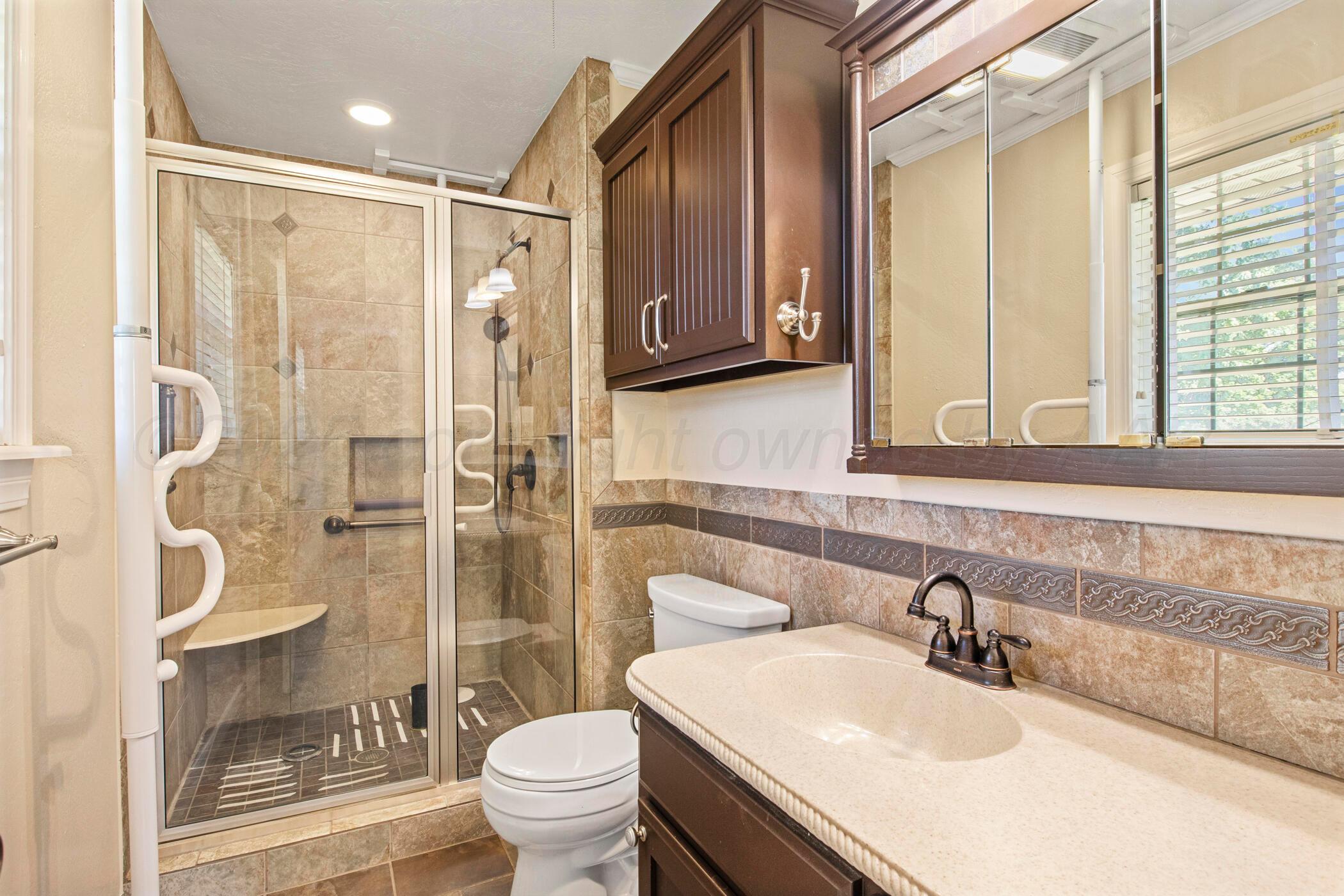 624 Nara Visa Ln Property Photo 9