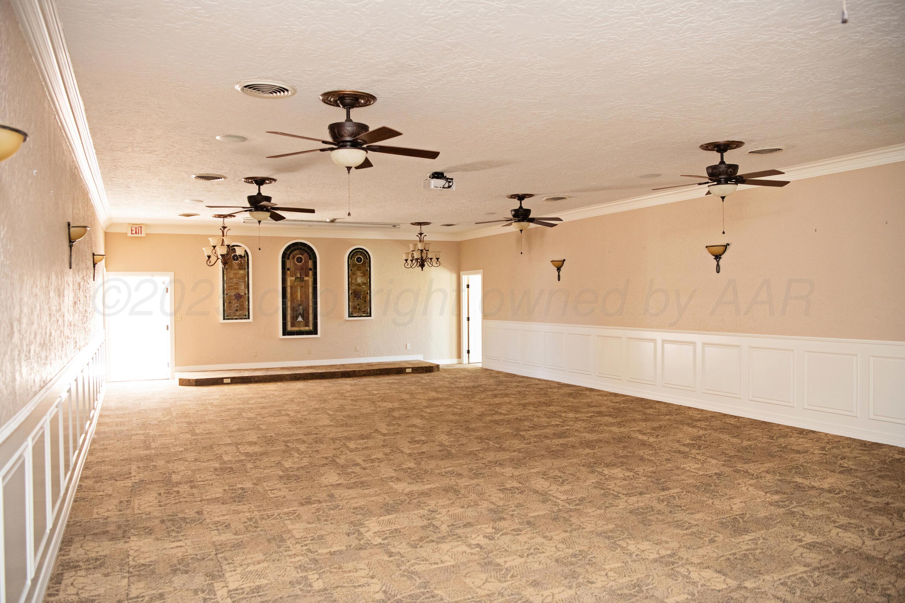 411 E 6th Street Property Photo 52