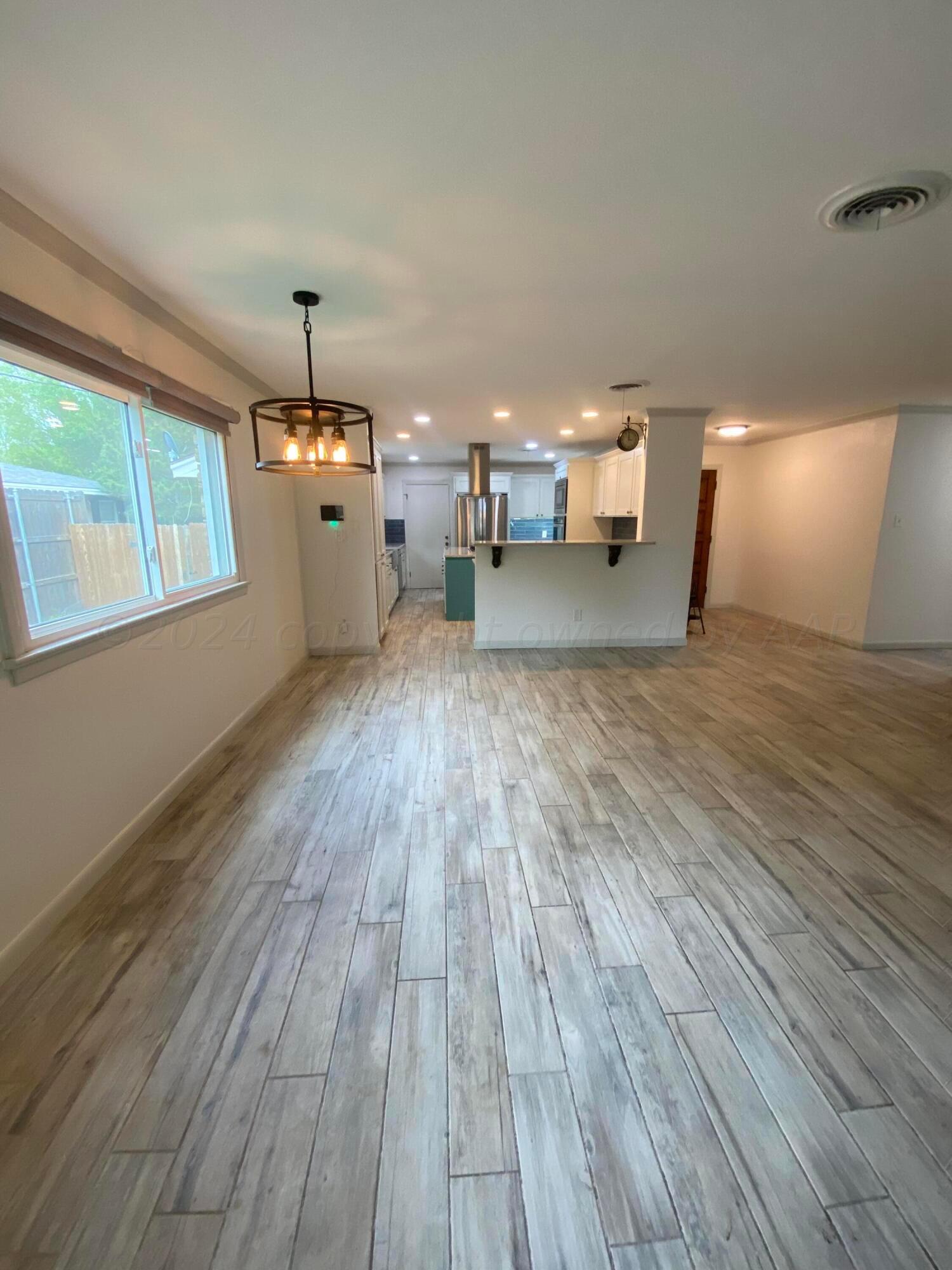 3606 S Austin Street Property Photo 4