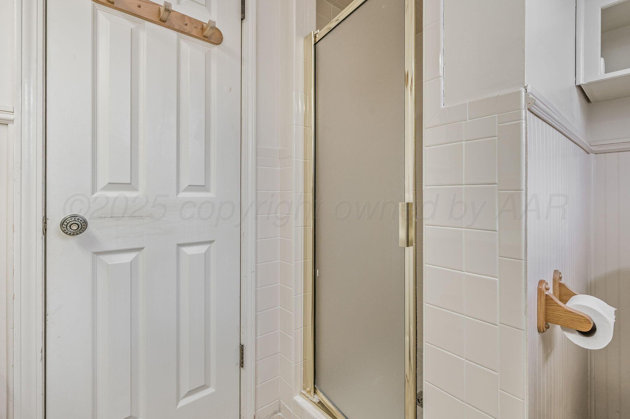 7606 Canode Drive Property Photo 14