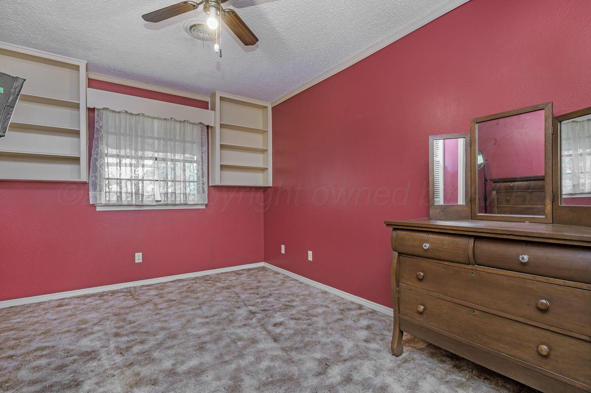 7606 Canode Drive Property Photo 15