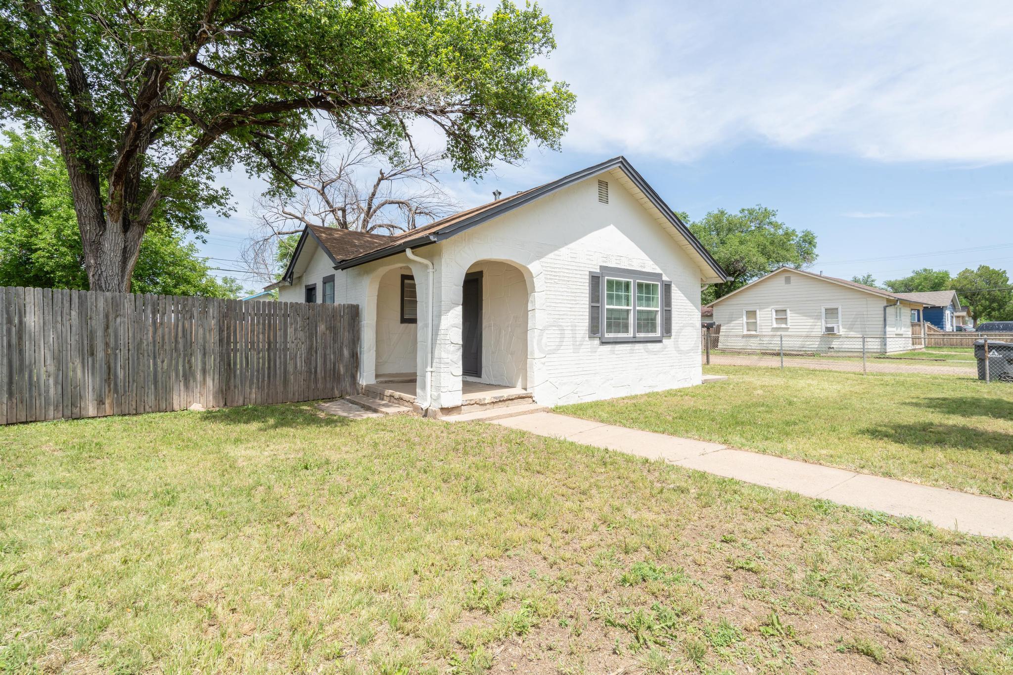 4106 S Jackson Street Property Photo 2