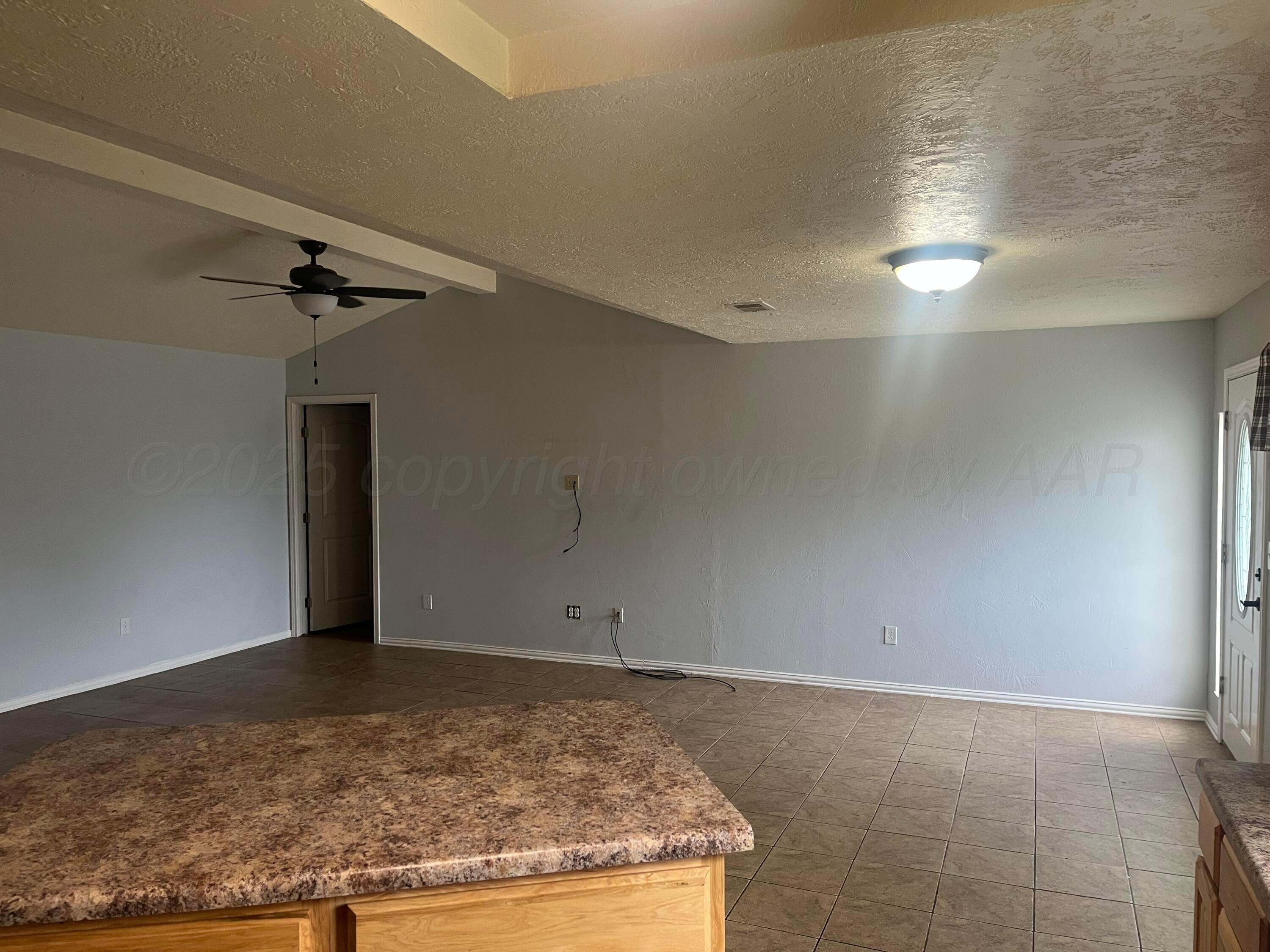 4515 Hines Property Photo 8