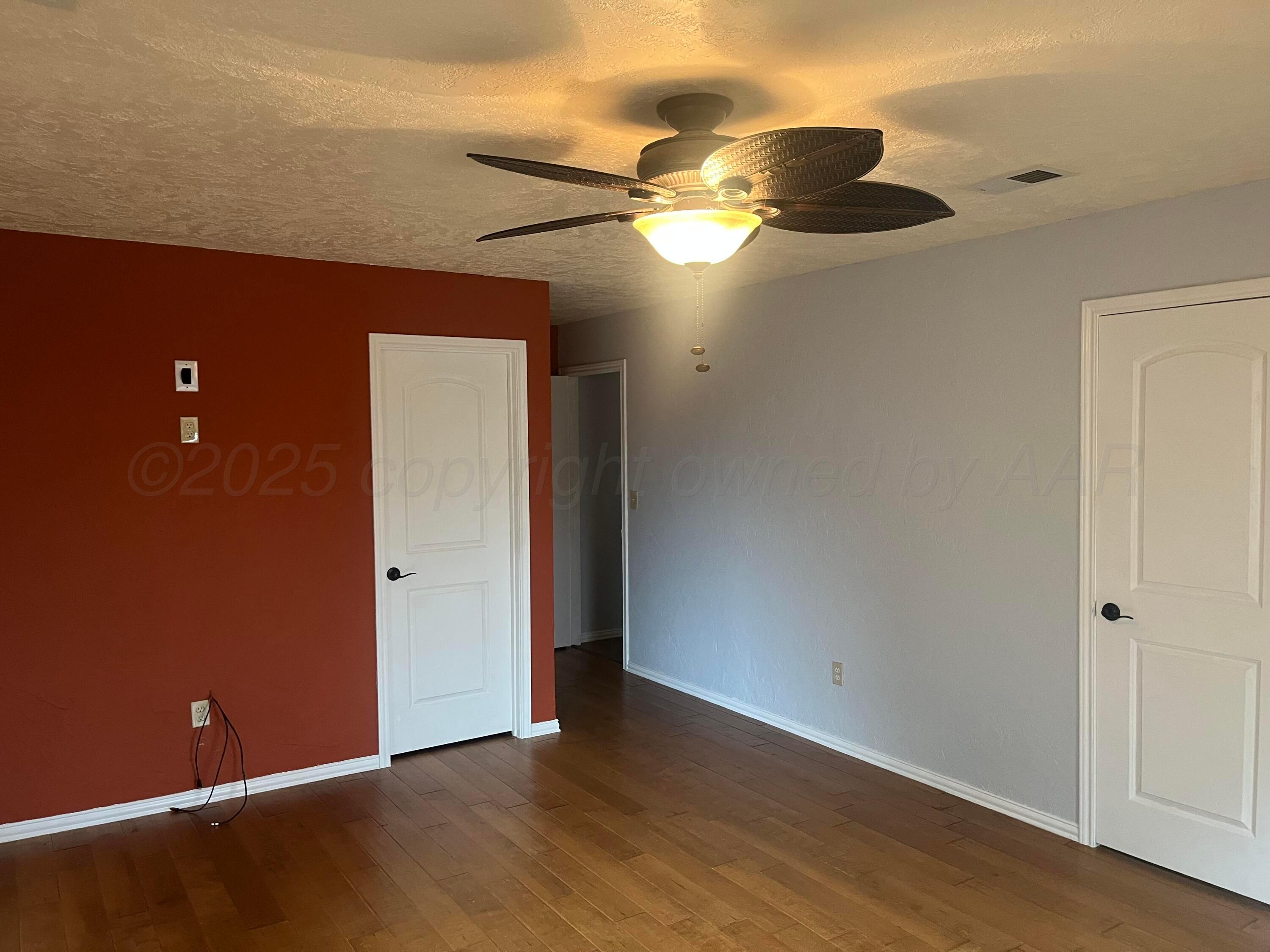 4515 Hines Property Photo 11