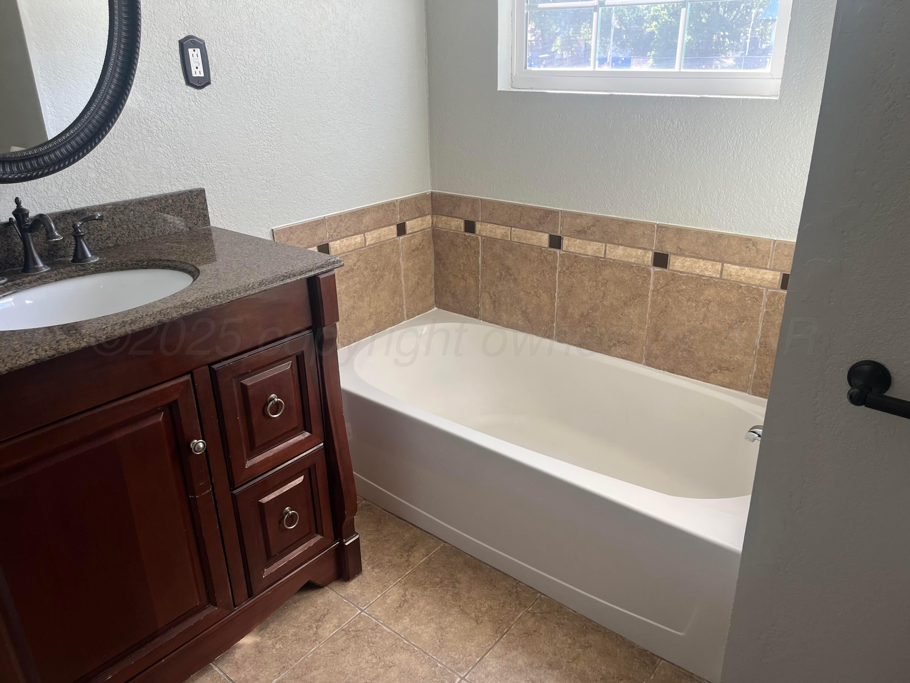 4515 Hines Property Photo 14
