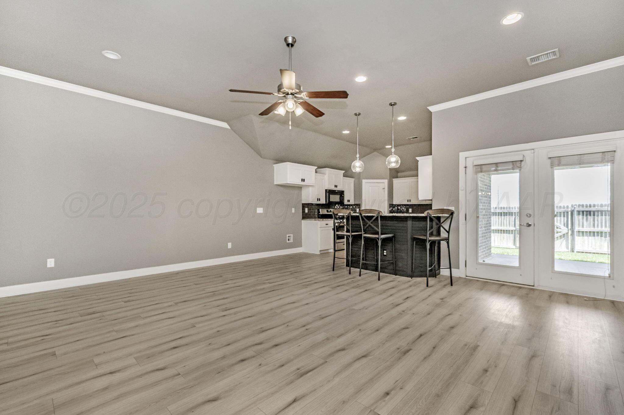 8 Aspe Lane Property Photo 4
