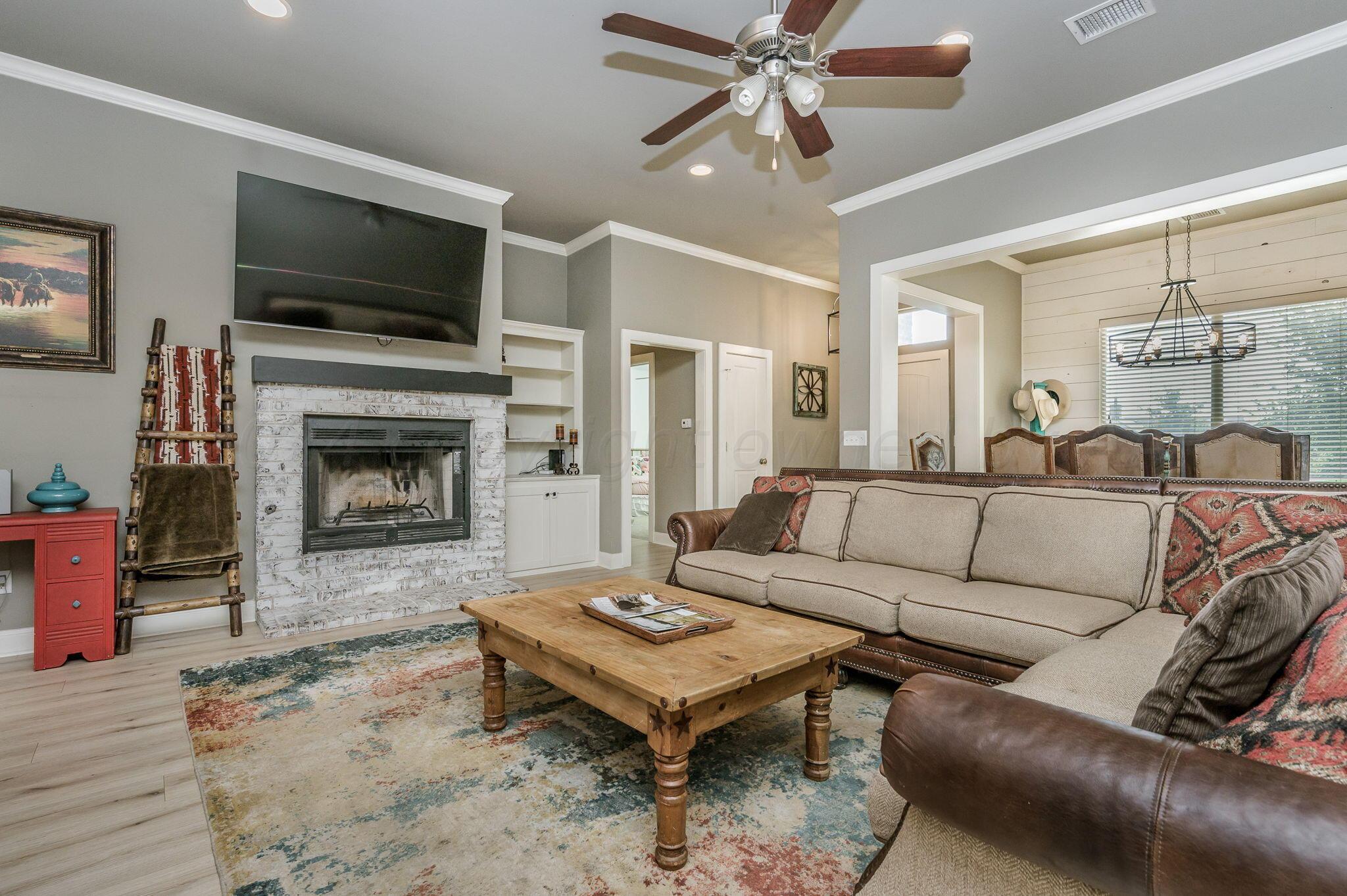 8 Aspe Lane Property Photo 6
