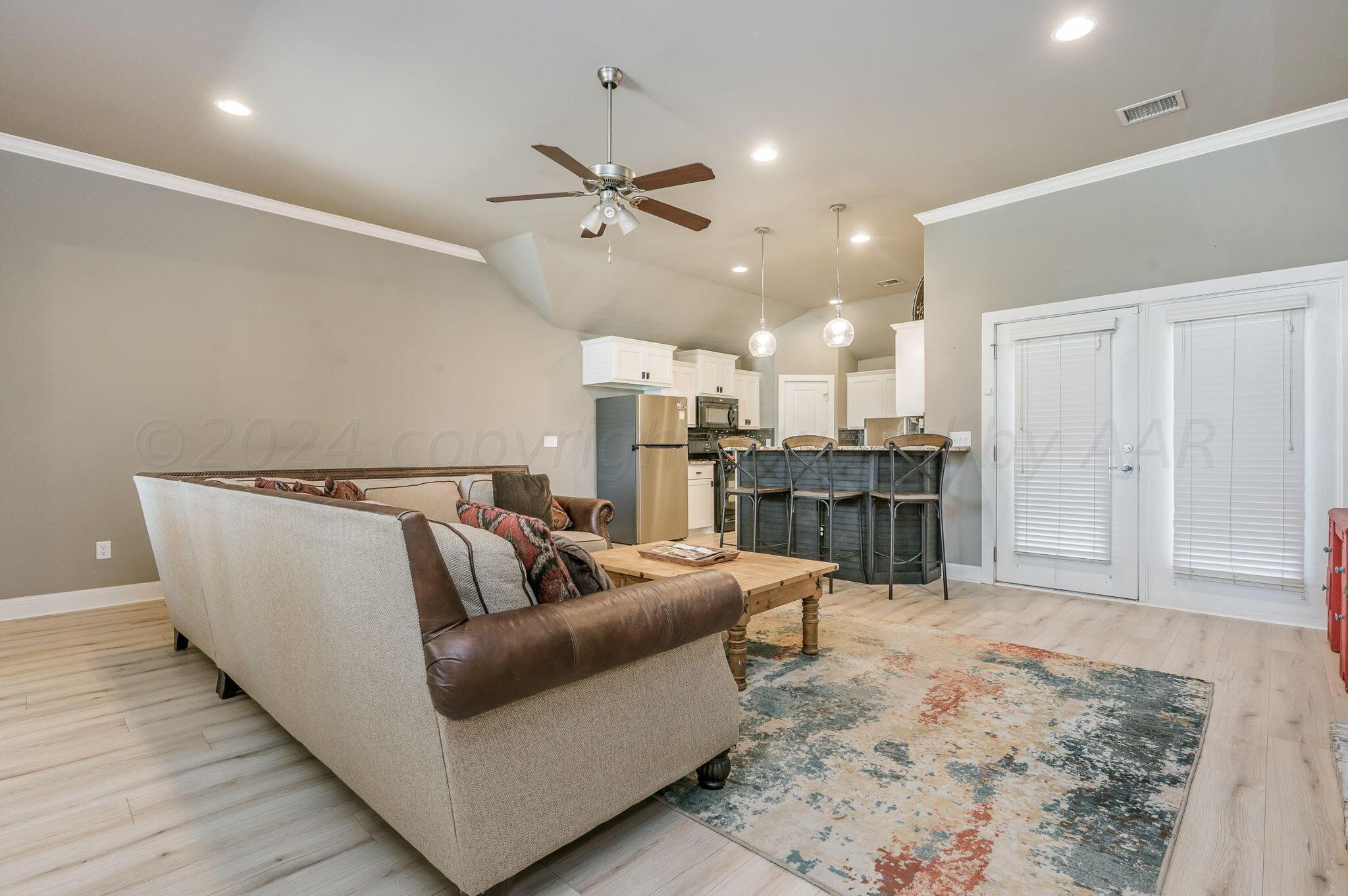 8 Aspe Lane Property Photo 7