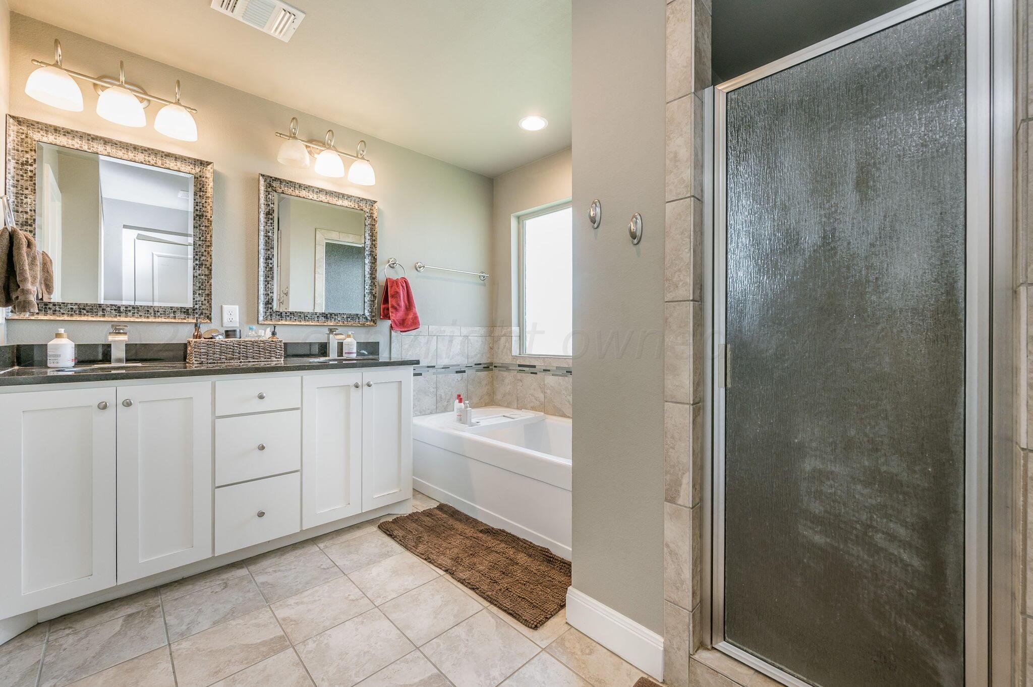 8 Aspe Lane Property Photo 14