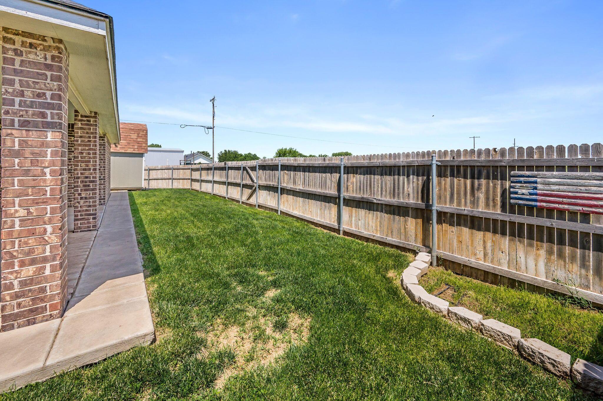 8 Aspe Lane Property Photo 24