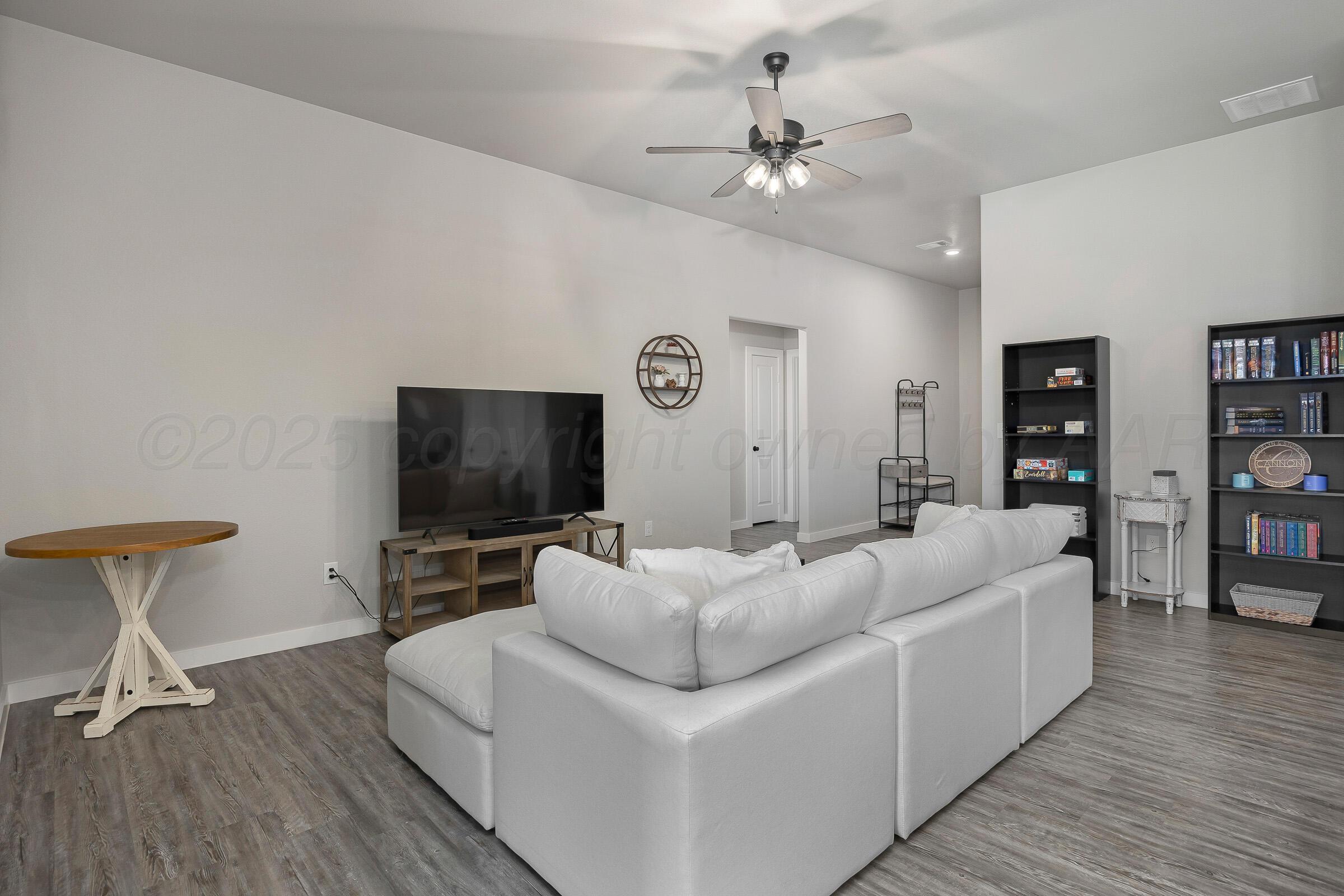 1801 Callaway Place Property Photo 3