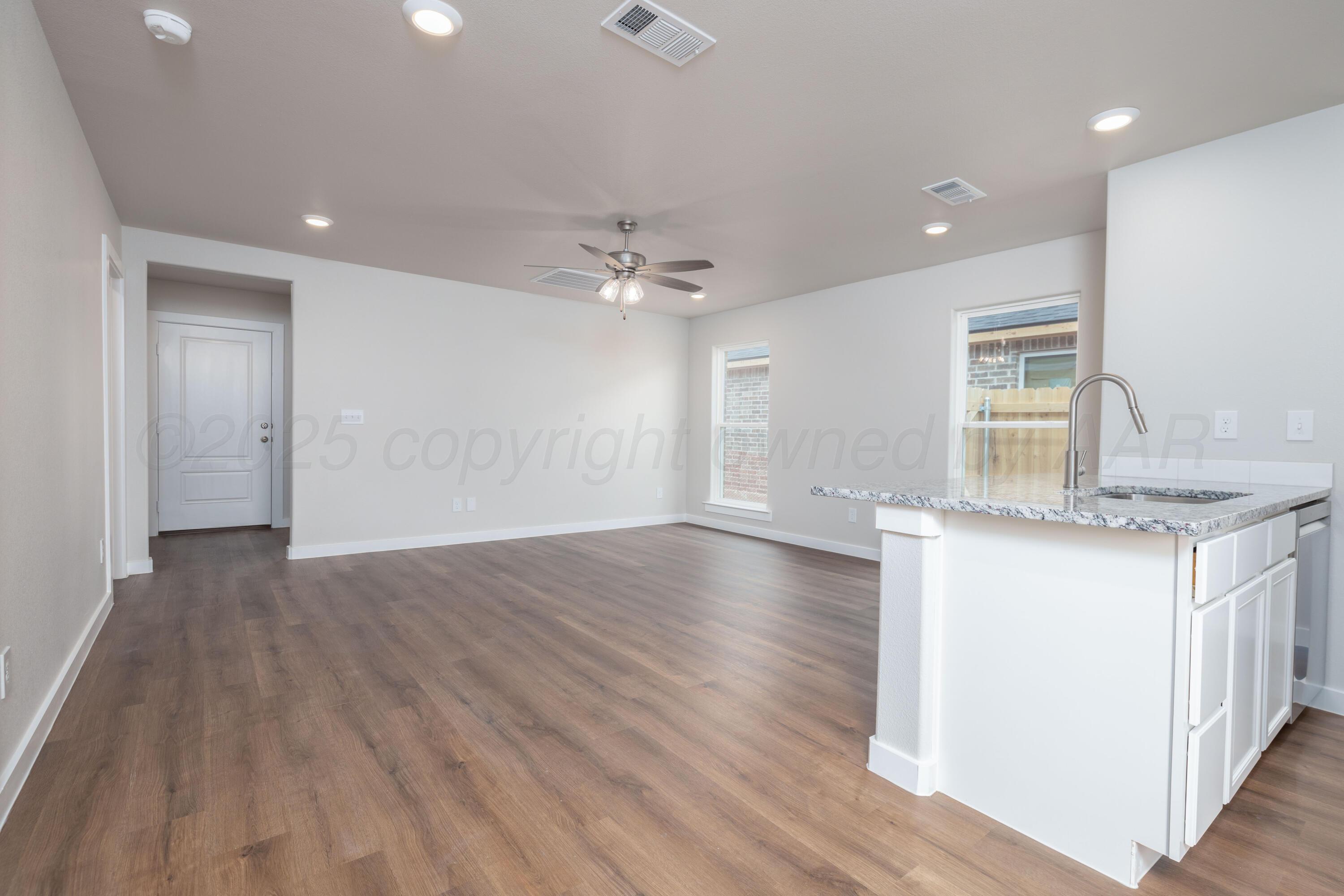 8907 Bandit Drive Property Photo 4
