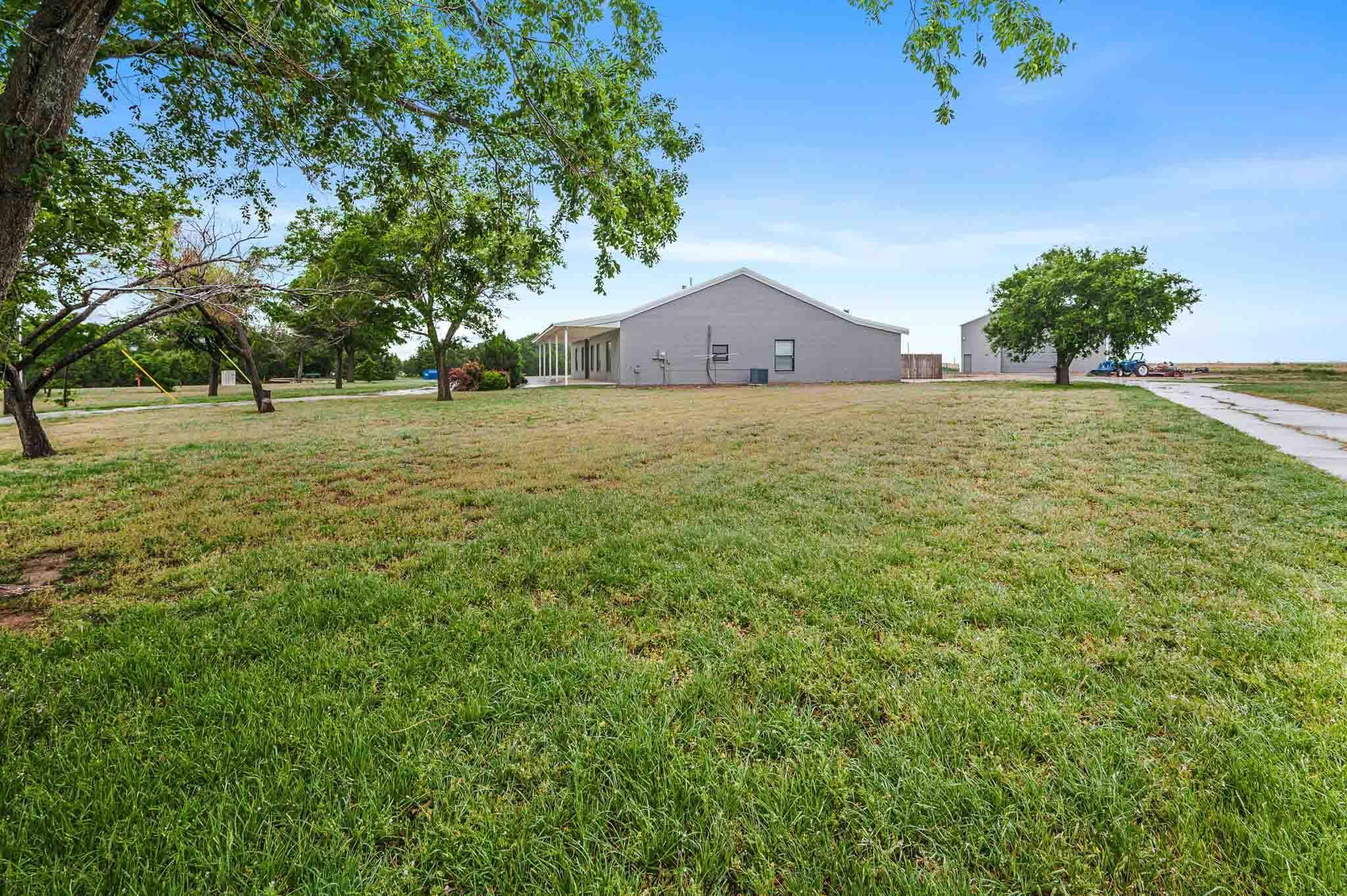 11500 Laurie Lane Property Photo 4