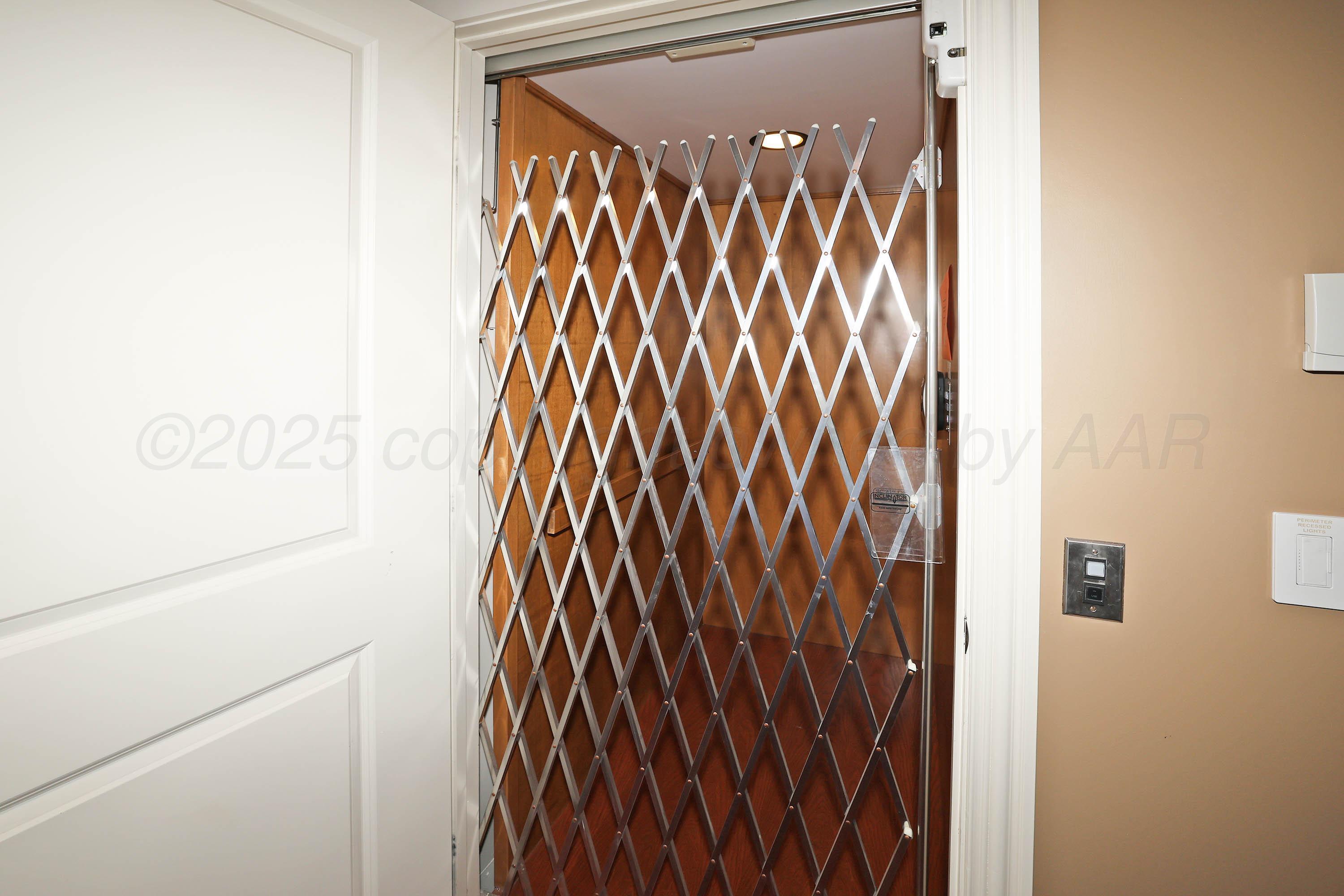 2223 S Ong Street Property Photo 24