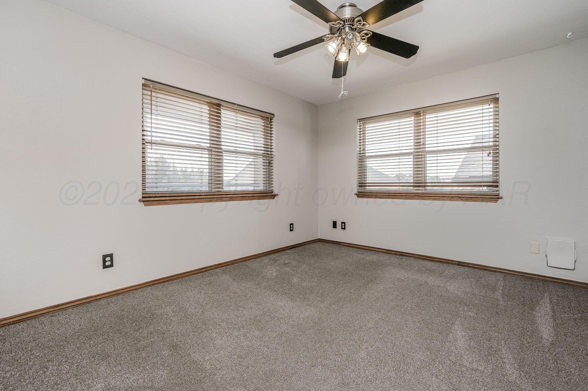 100 Cedar Property Photo 40