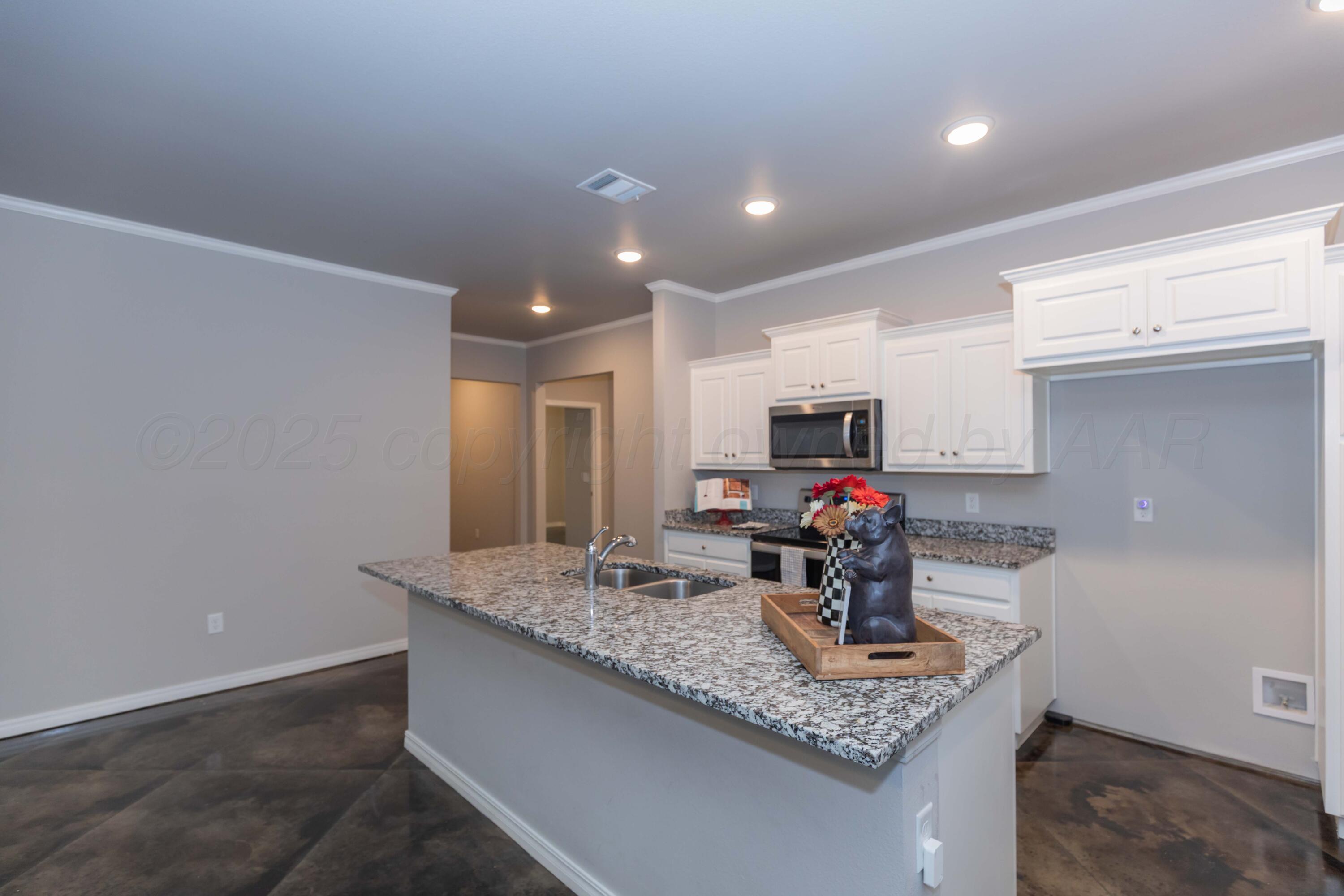9920 Otis Court Property Photo 6
