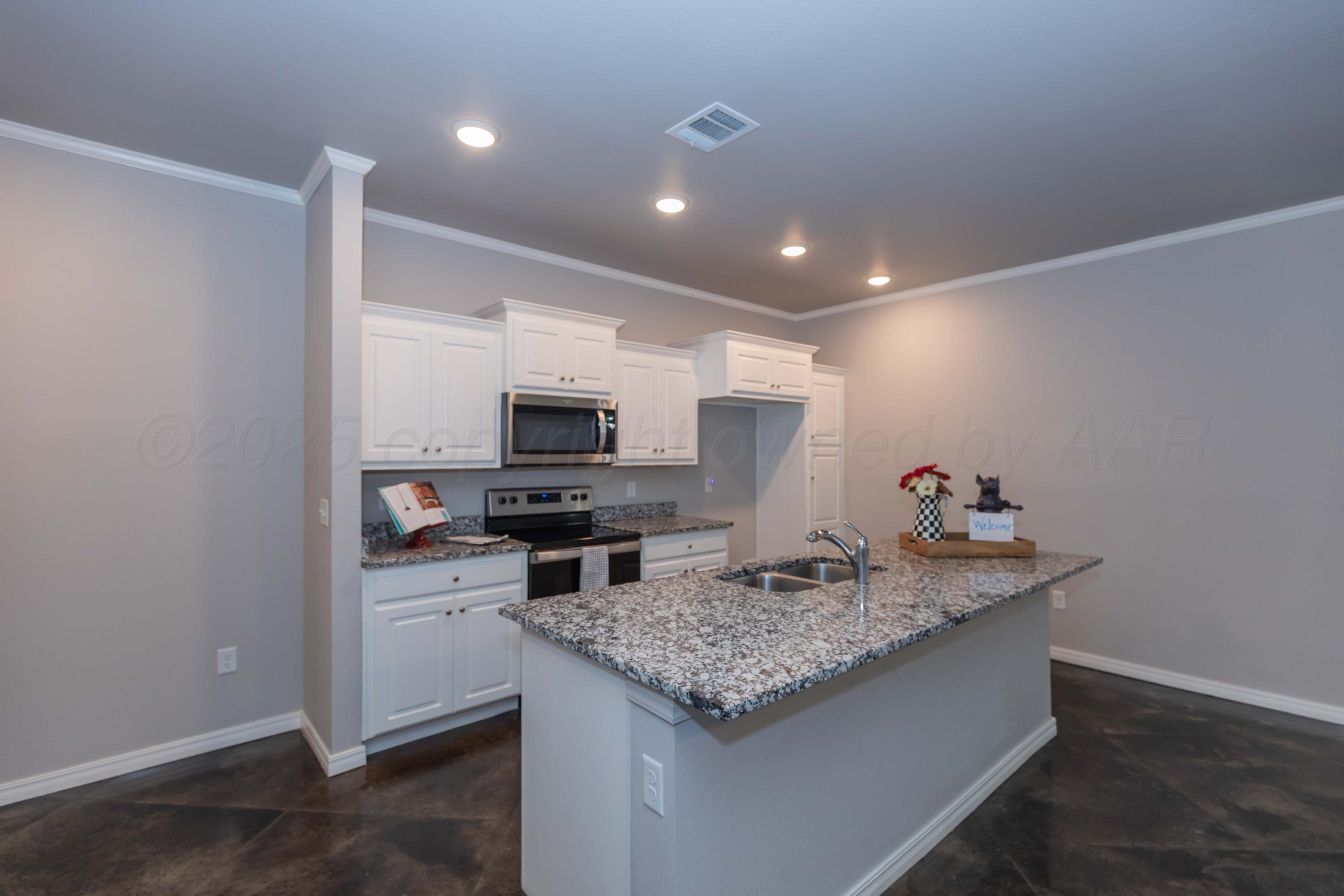 9920 Otis Court Property Photo 7
