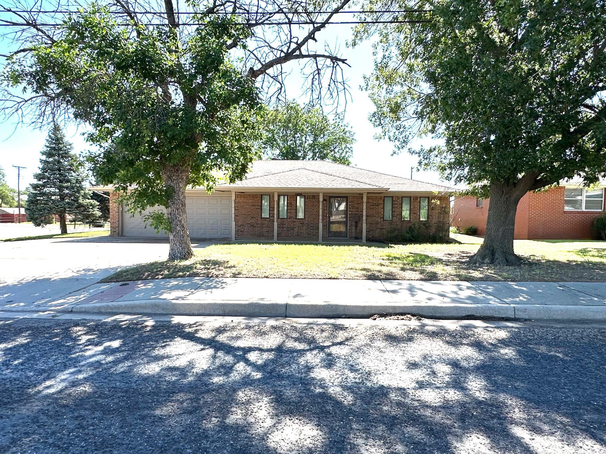 701 S Alan L. Bean Boulevard Picture