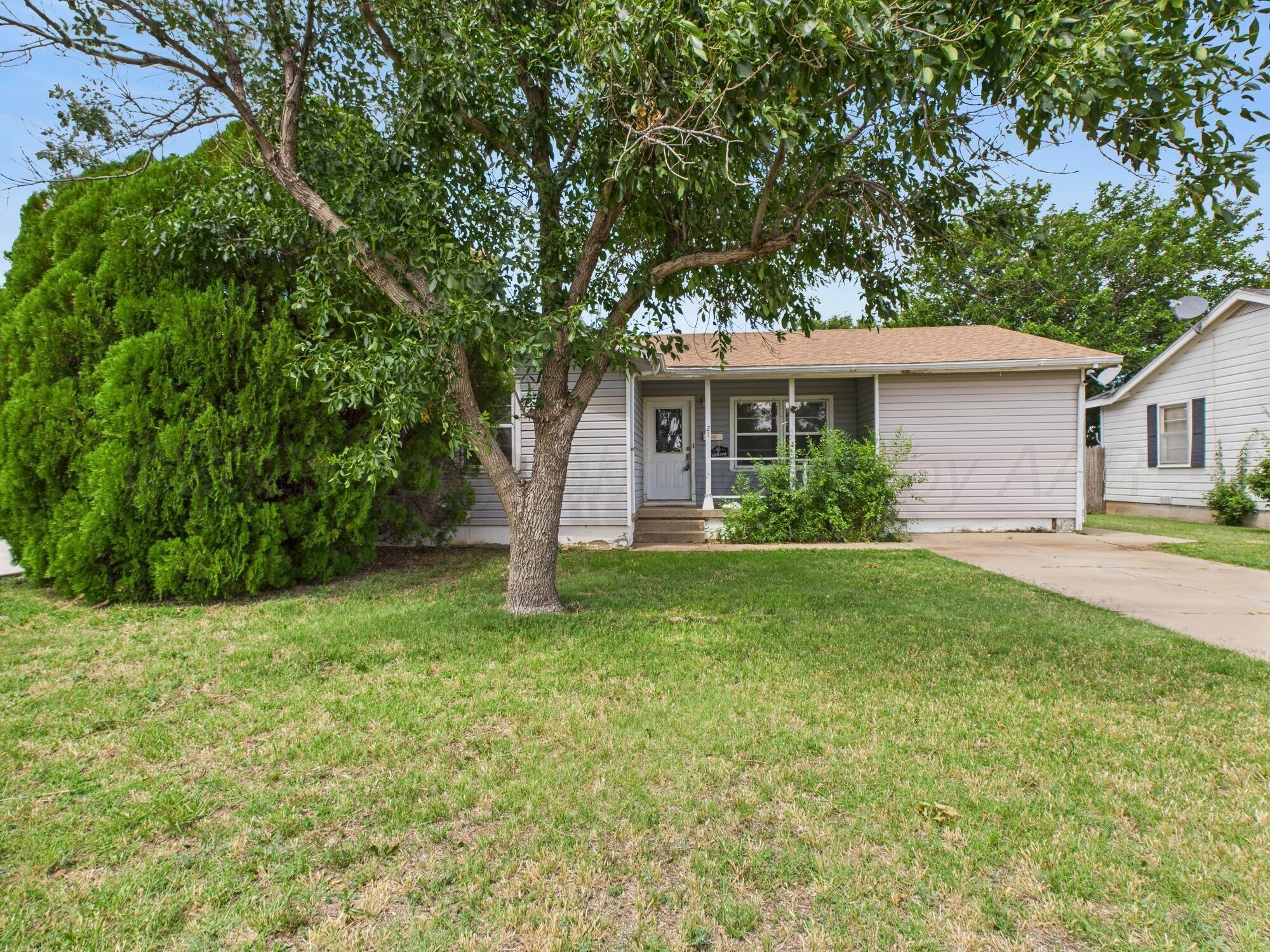 219 N Maddox Avenue Property Photo 1