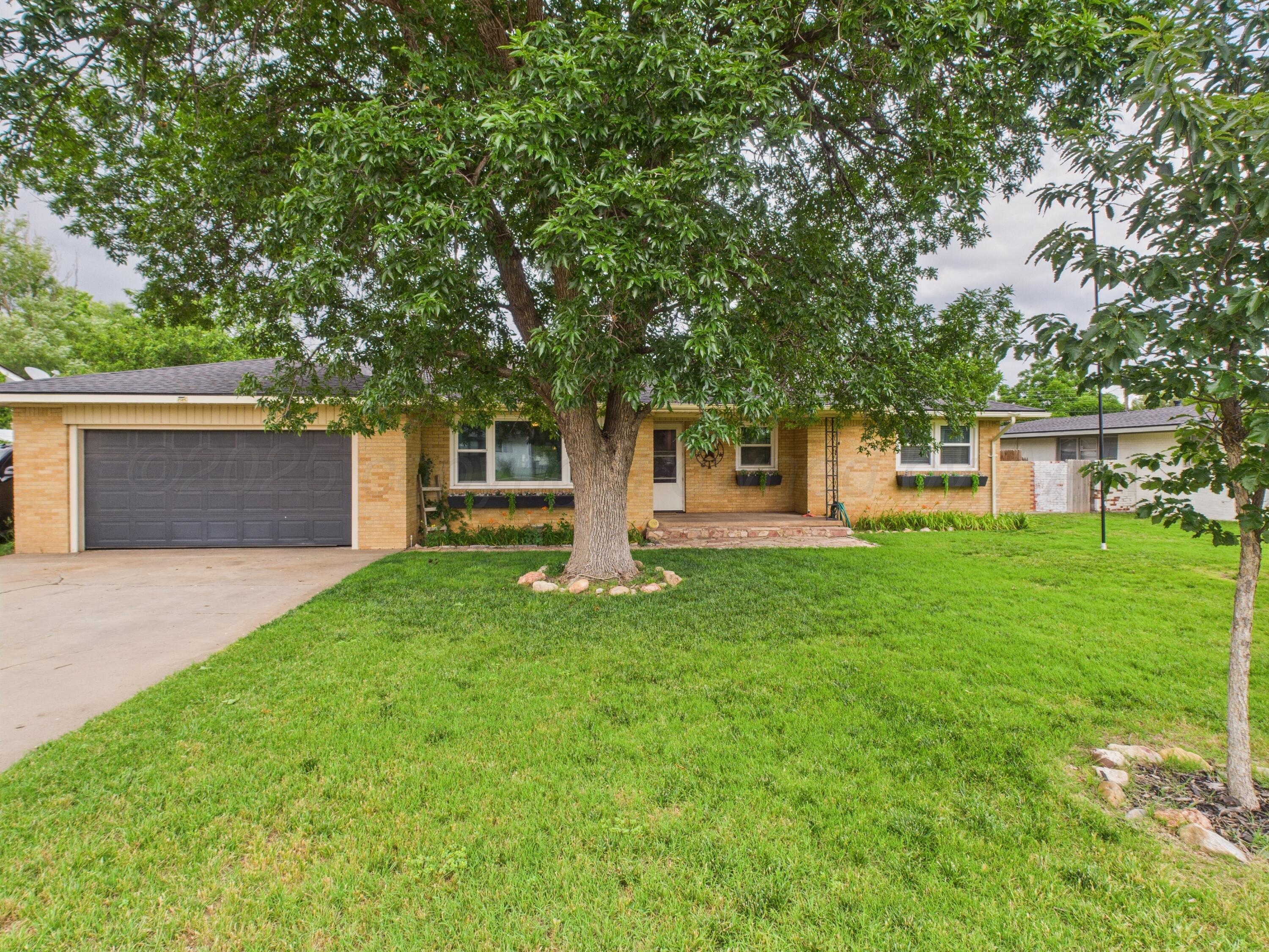317 MORTON Avenue Property Photo 1
